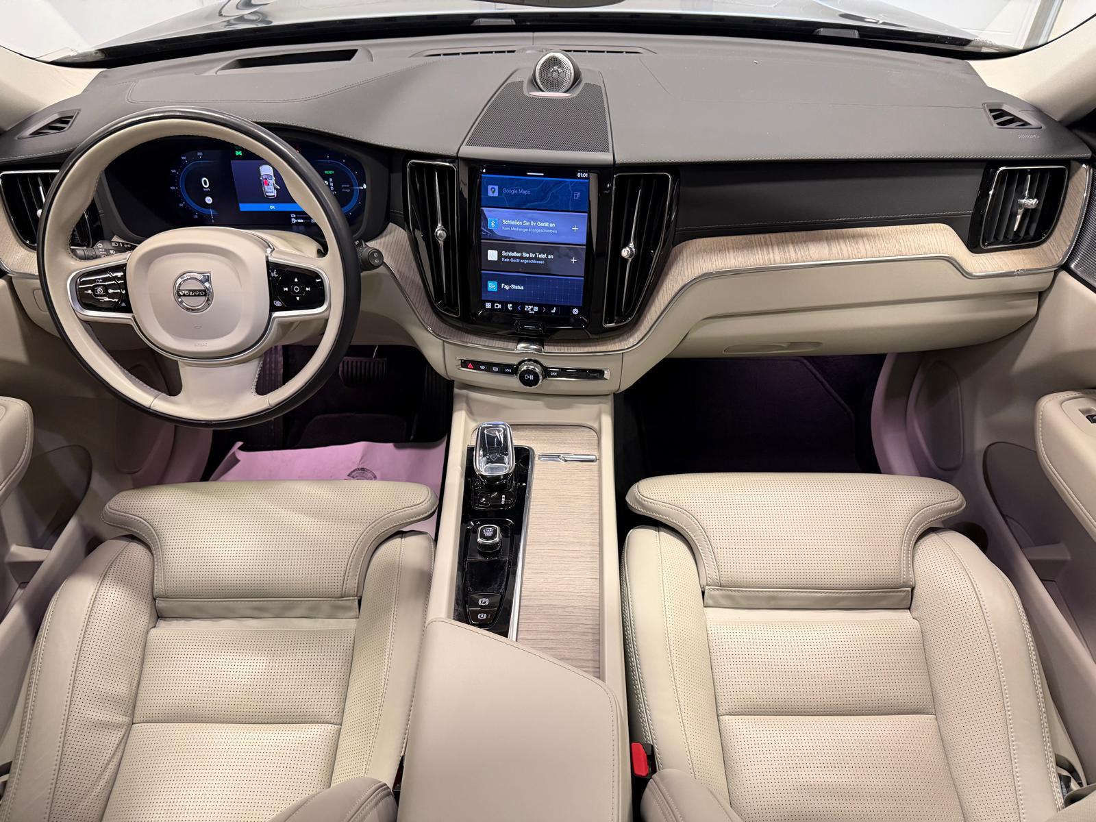 VOLVO XC60 2.0 T8 TE Inscription eAWD-image-11