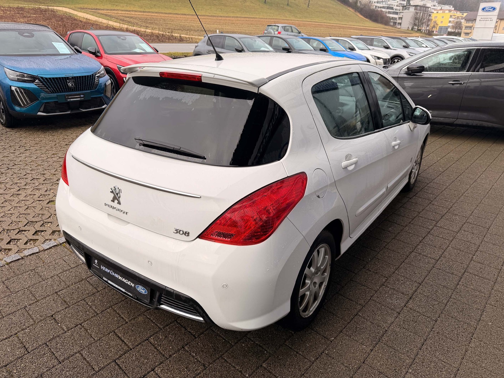 PEUGEOT 308 1.6 THP 155 Swiss Edition-image-4