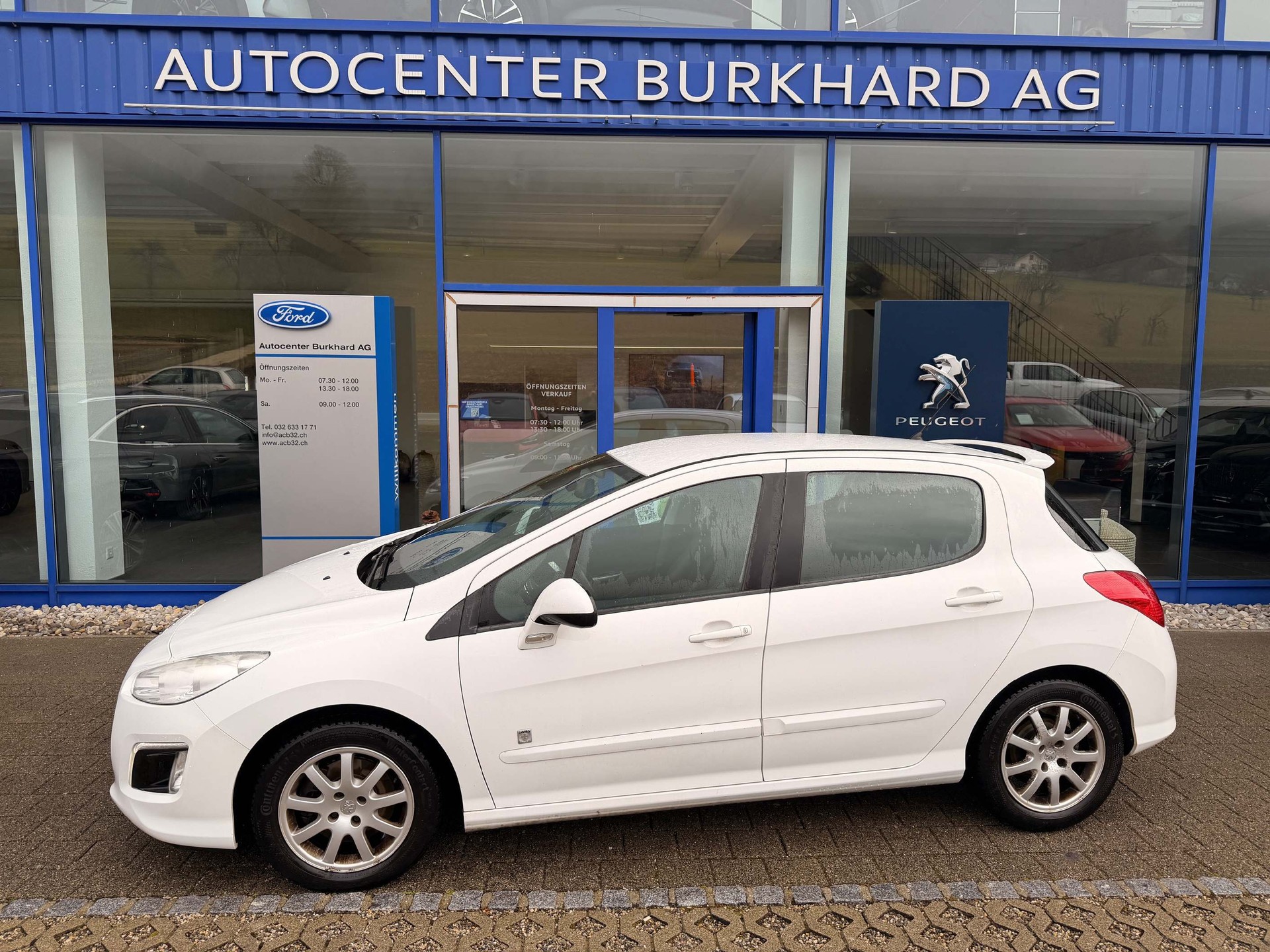 PEUGEOT 308 1.6 THP 155 Swiss Edition-image-0