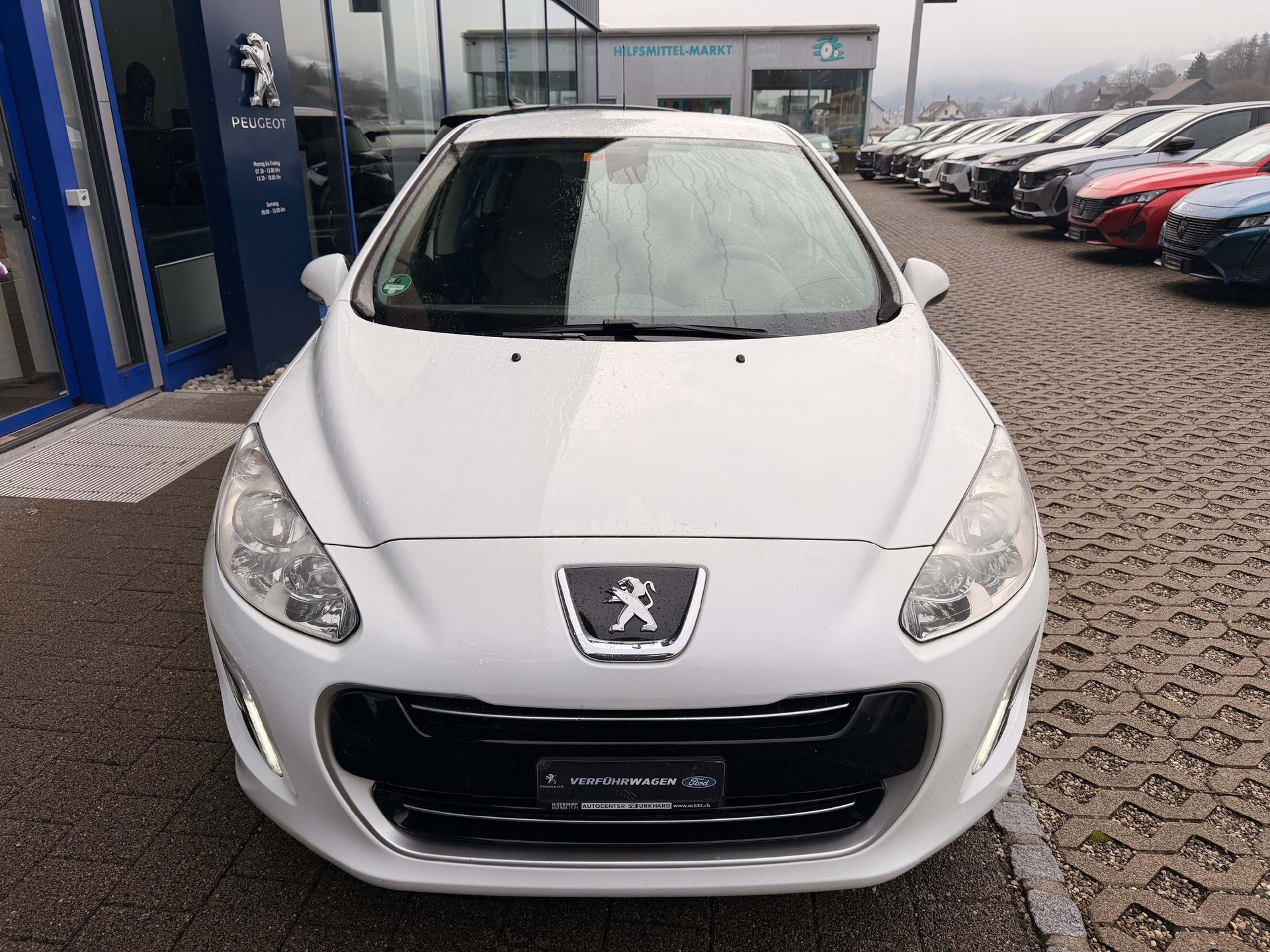 PEUGEOT 308 1.6 THP 155 Swiss Edition-image-2