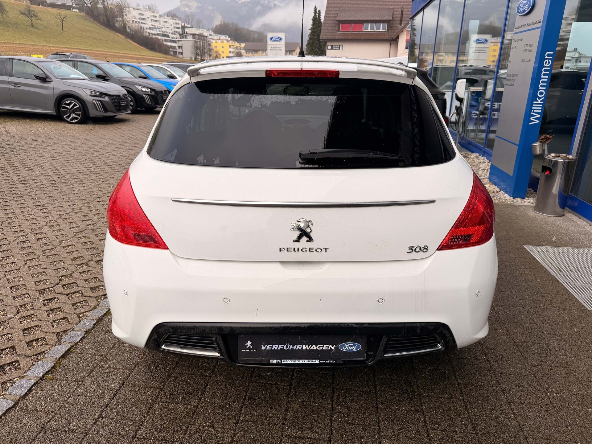 PEUGEOT 308 1.6 THP 155 Swiss Edition-image-5