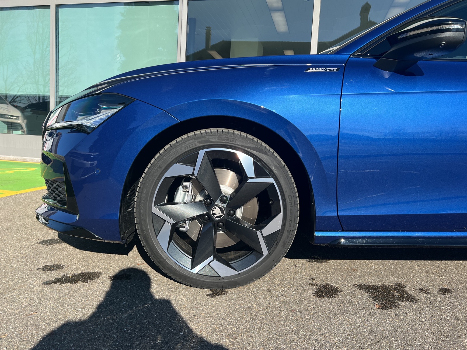 SKODA Superb Combi 2.0 TSI Sportline 4x4 DSG-image-10