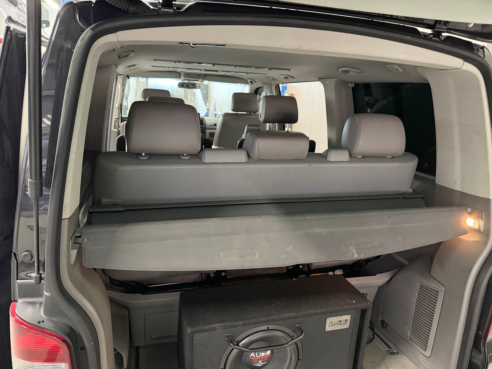 VW T5 Multivan Highline 2.5 TDI 4M-image-13