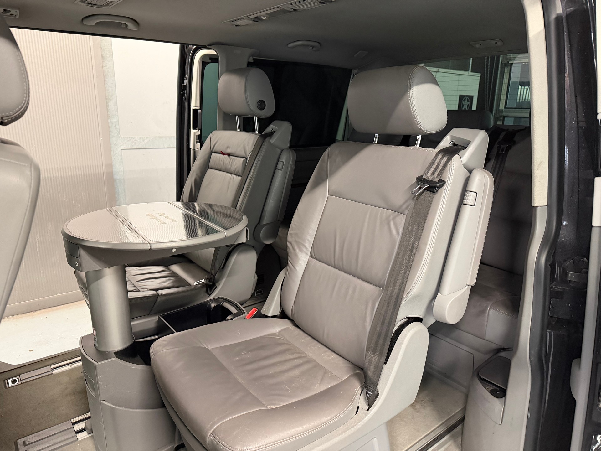 VW T5 Multivan Highline 2.5 TDI 4M-image-12