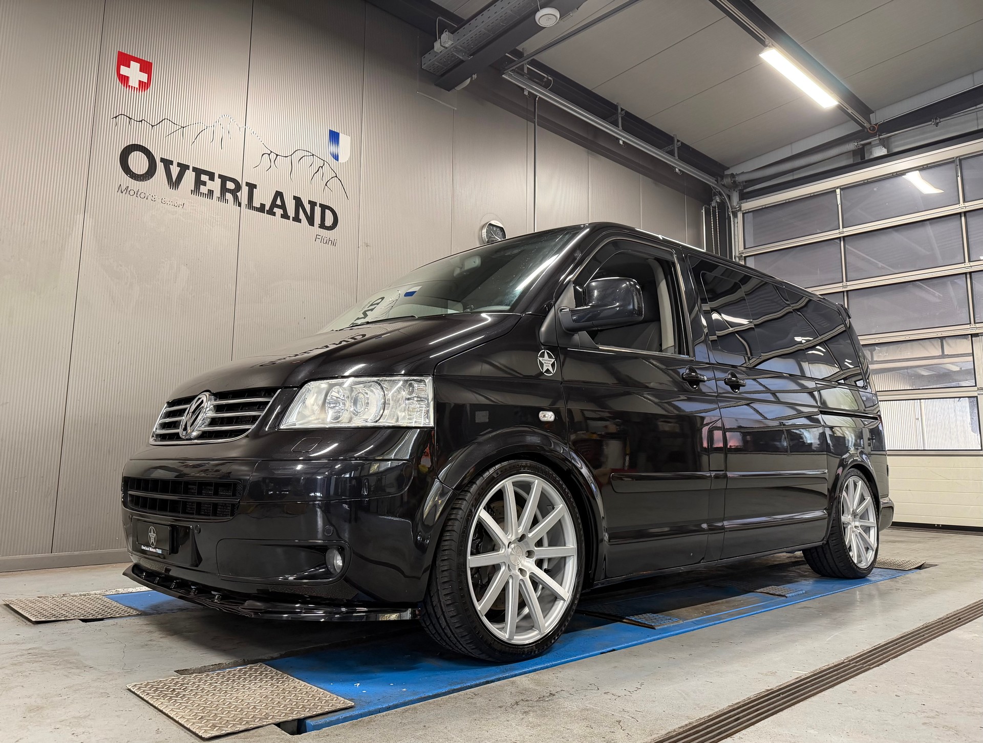 VW T5 Multivan Highline 2.5 TDI 4M-image-0