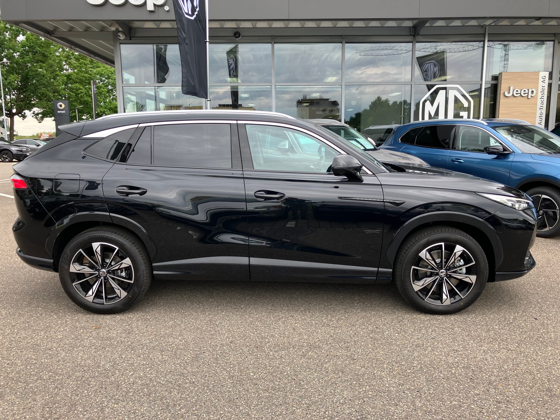 MG HS 1.5 T Hybrid+ Luxury-image-0
