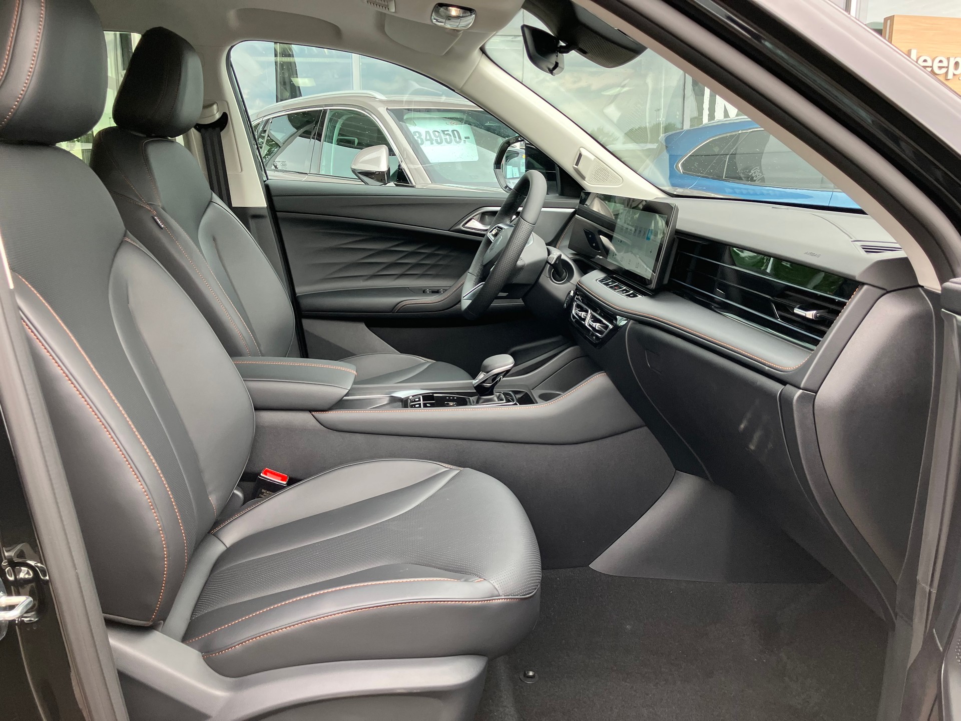 MG HS 1.5 T Hybrid+ Luxury-image-7