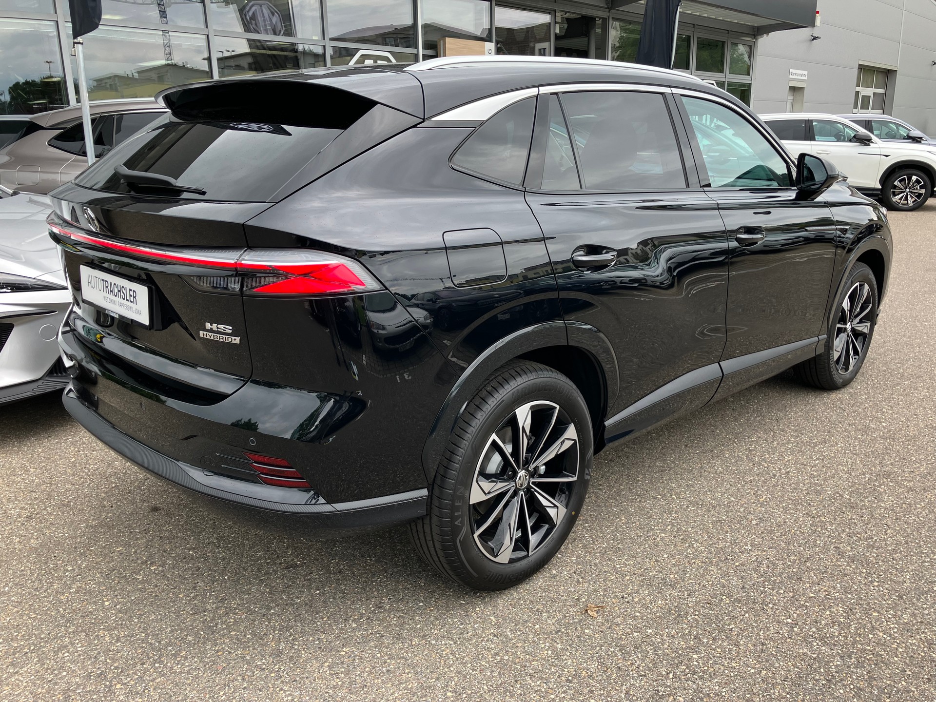 MG HS 1.5 T Hybrid+ Luxury-image-4