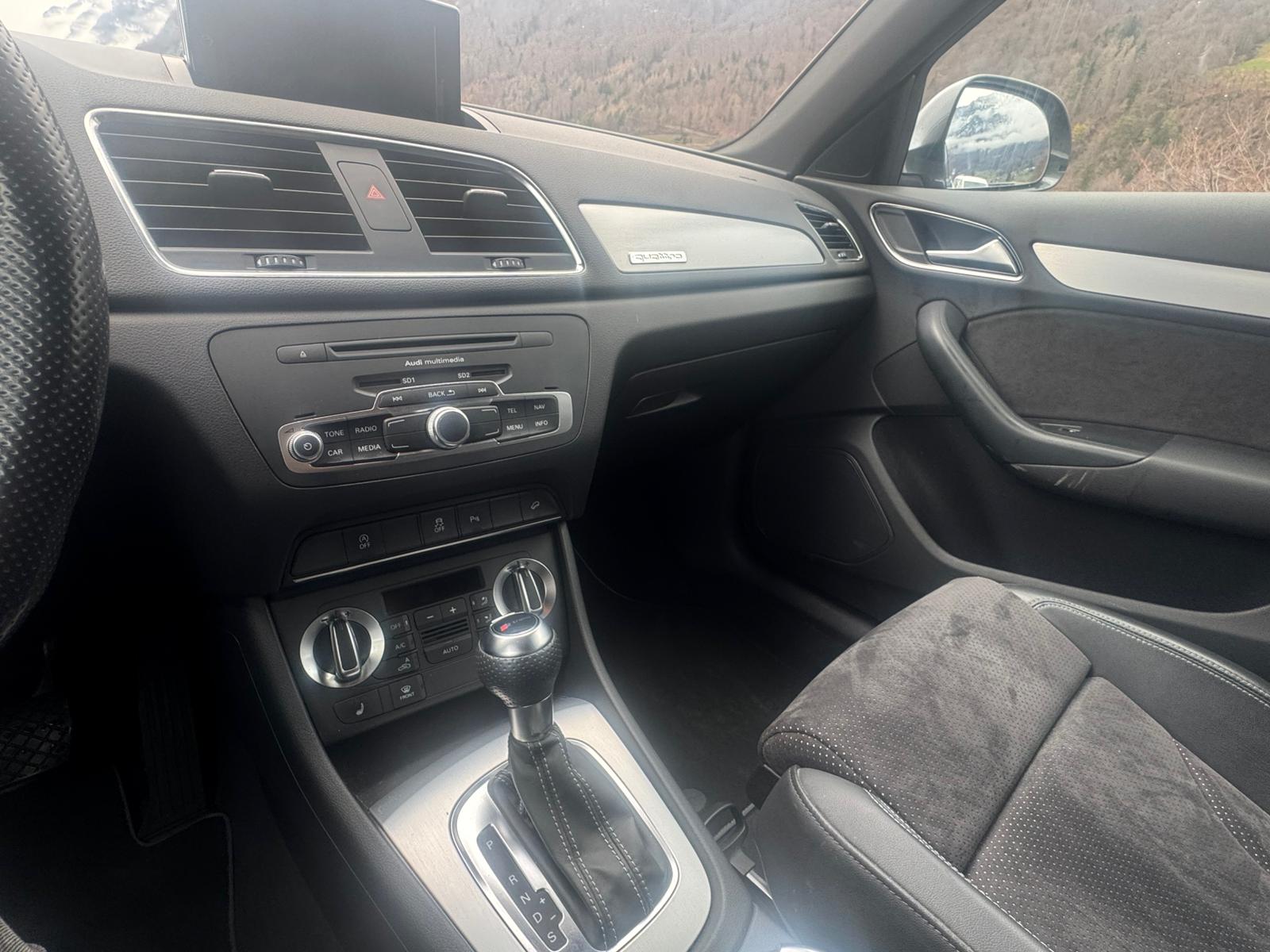 AUDI Q3 2.0 TDI quattro S-tronic-image-10