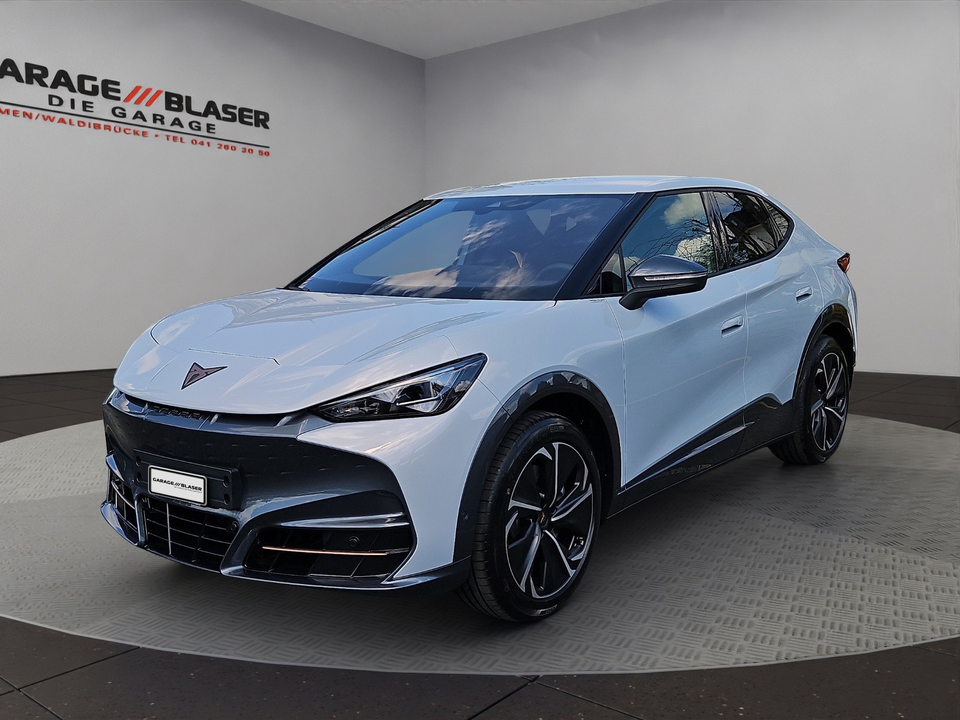 CUPRA Tavascan 77 kWh Edge 4D-image-0