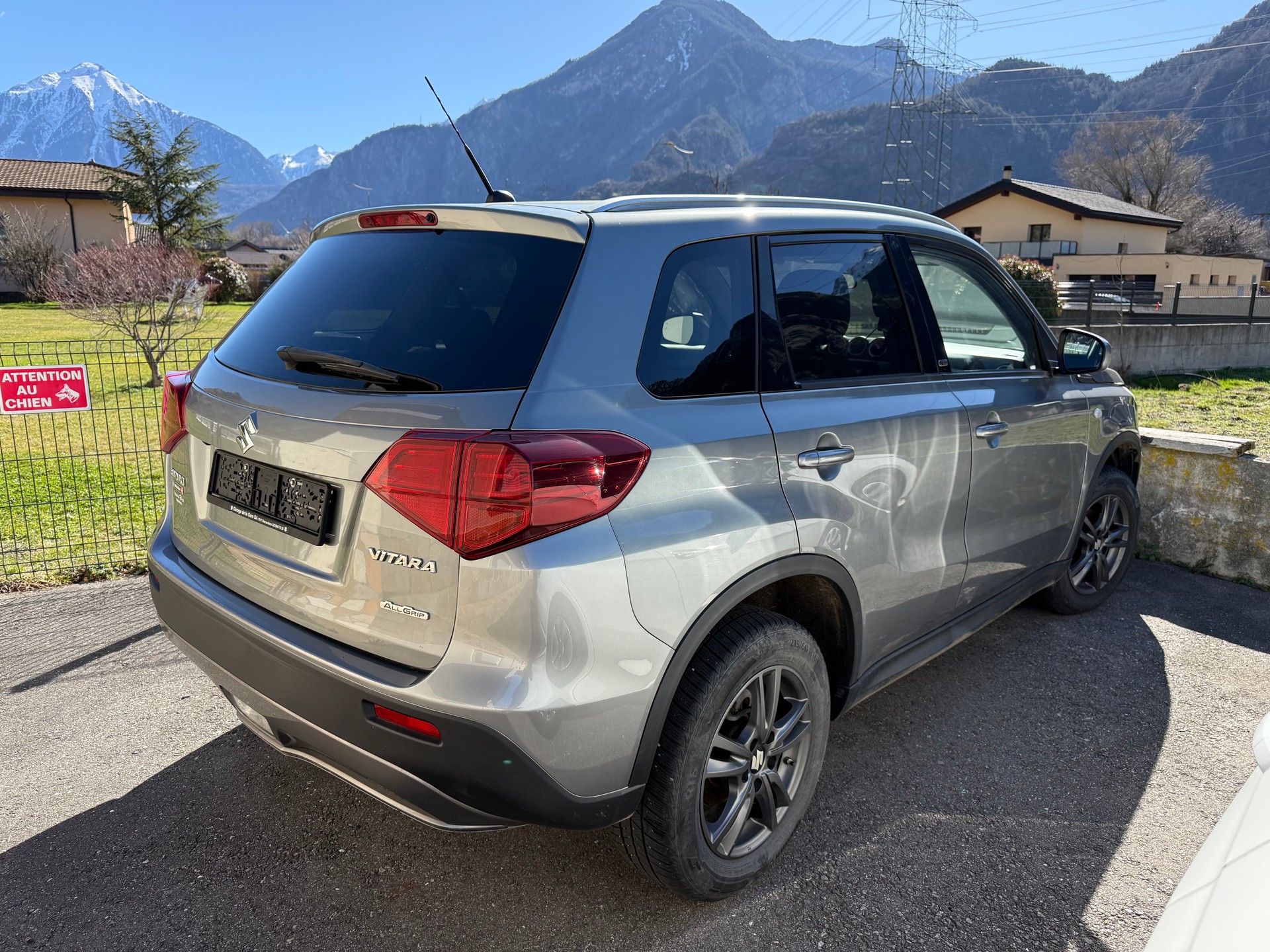 SUZUKI Vitara 1.0 Unico-image-5