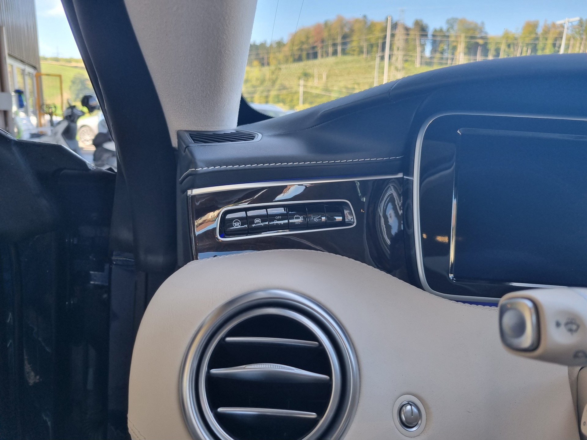 MERCEDES-BENZ S 500 Cabriolet 9G-Tronic-image-12
