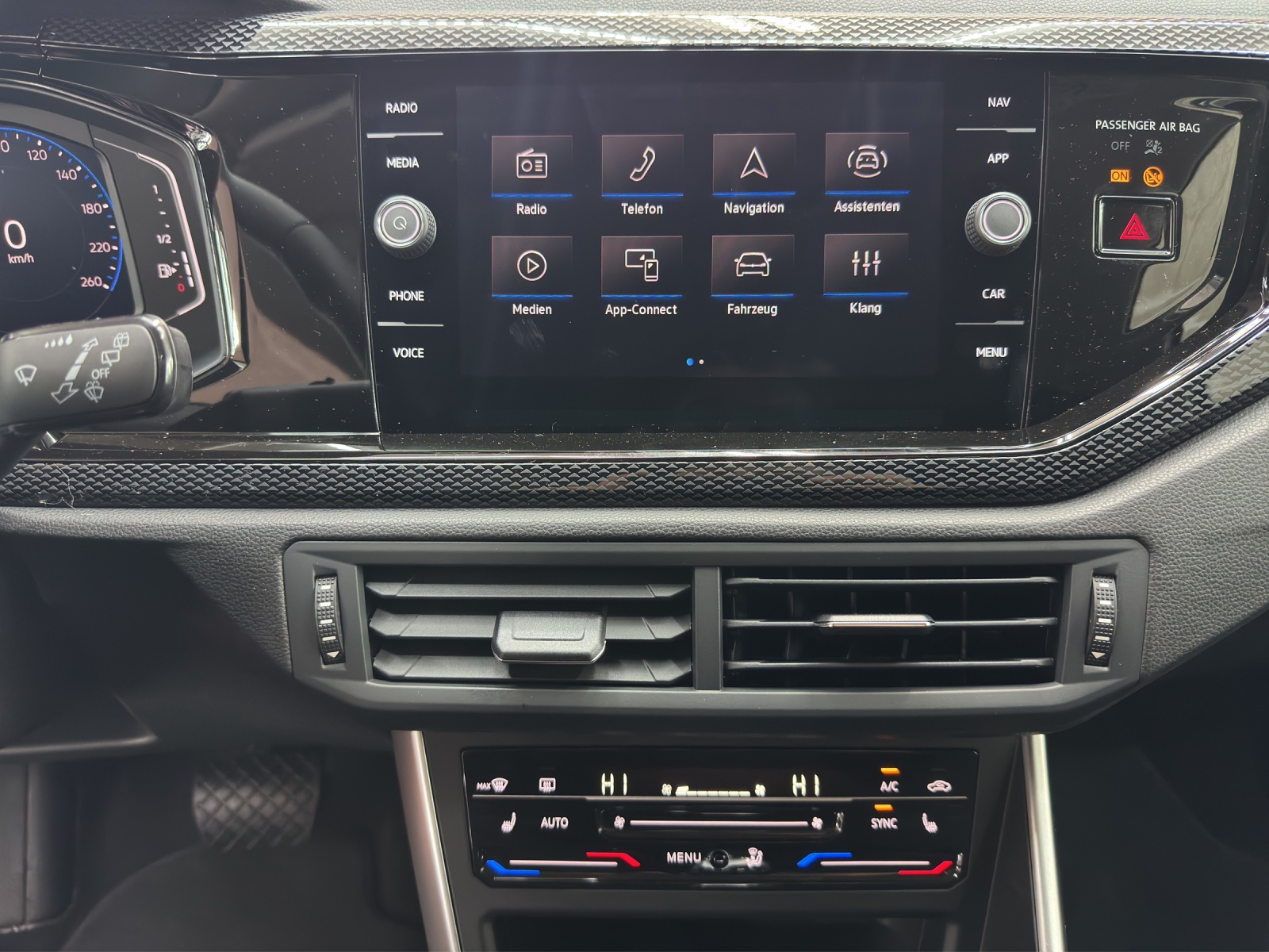 VW Polo 1.0 TSI Life DSG-image-10