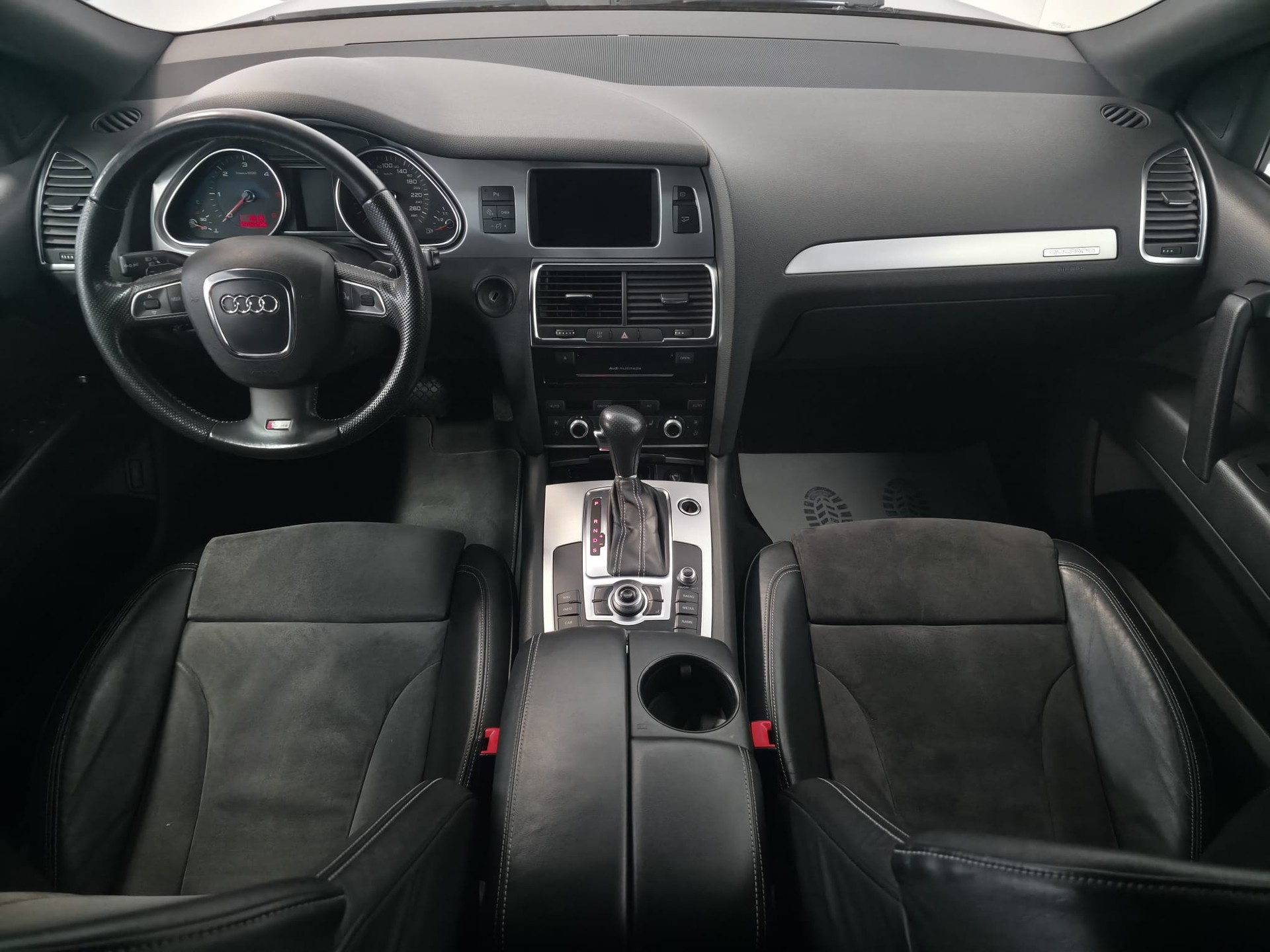 AUDI Q7 3.0 TDI addBlue quattro tiptronic S-Line-image-14
