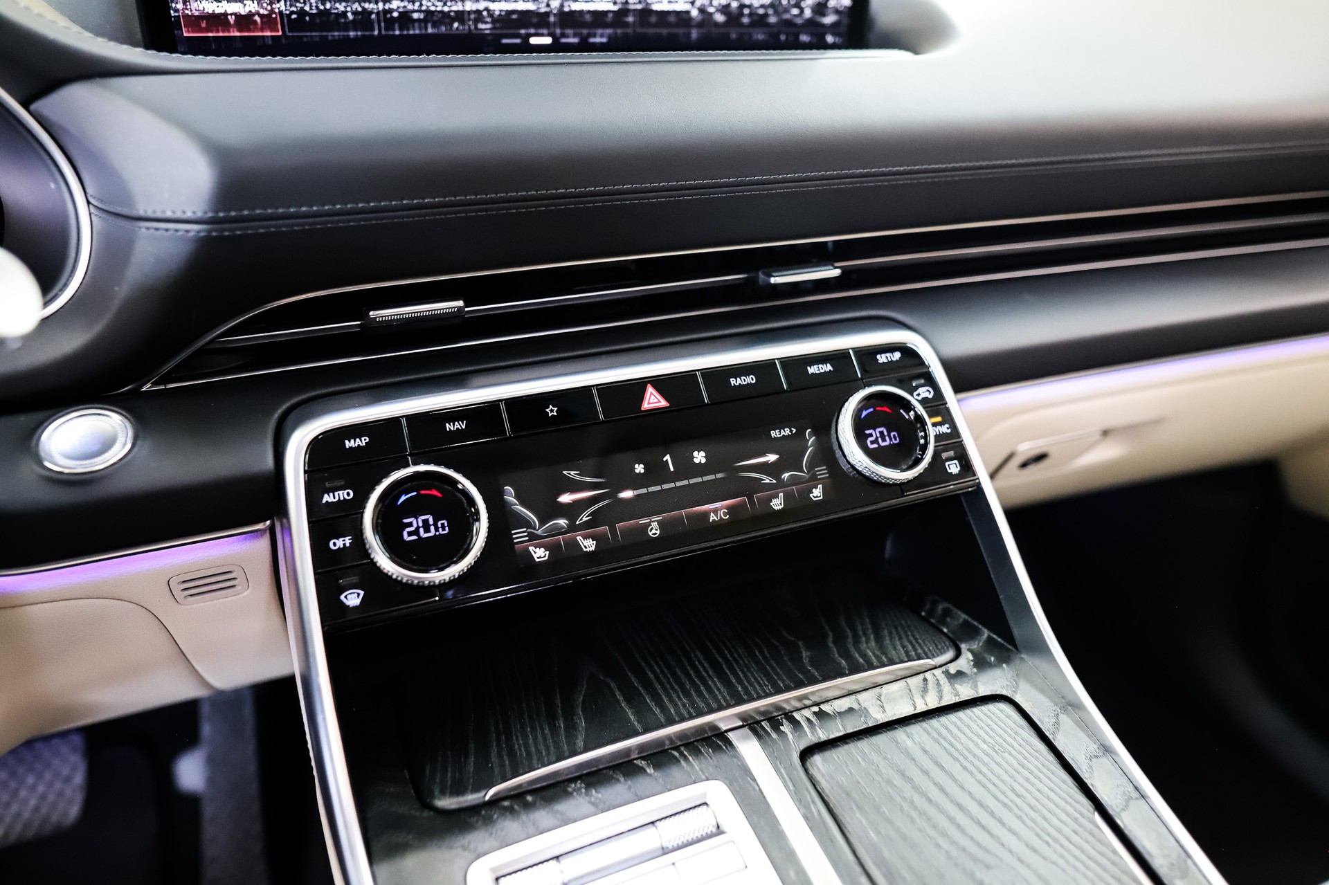 GENESIS GV80 3.0 CRDI Luxus AT8 AWD-image-13