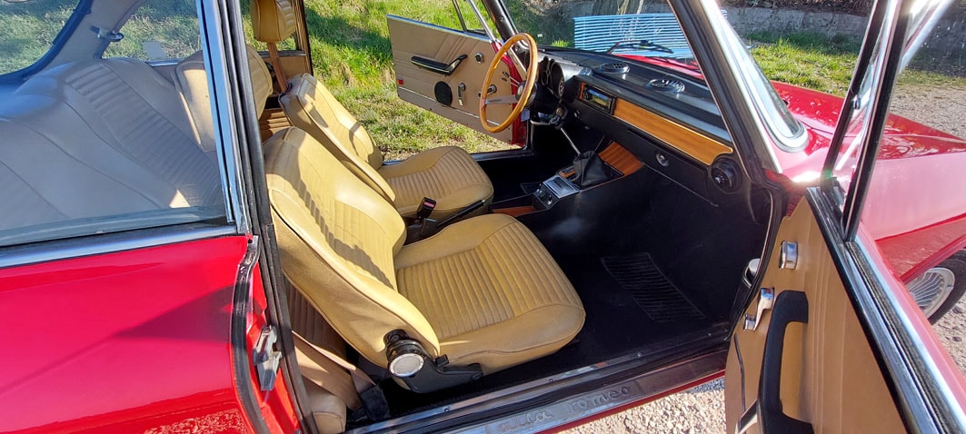 ALFA ROMEO 1300 GT Junior-image-5