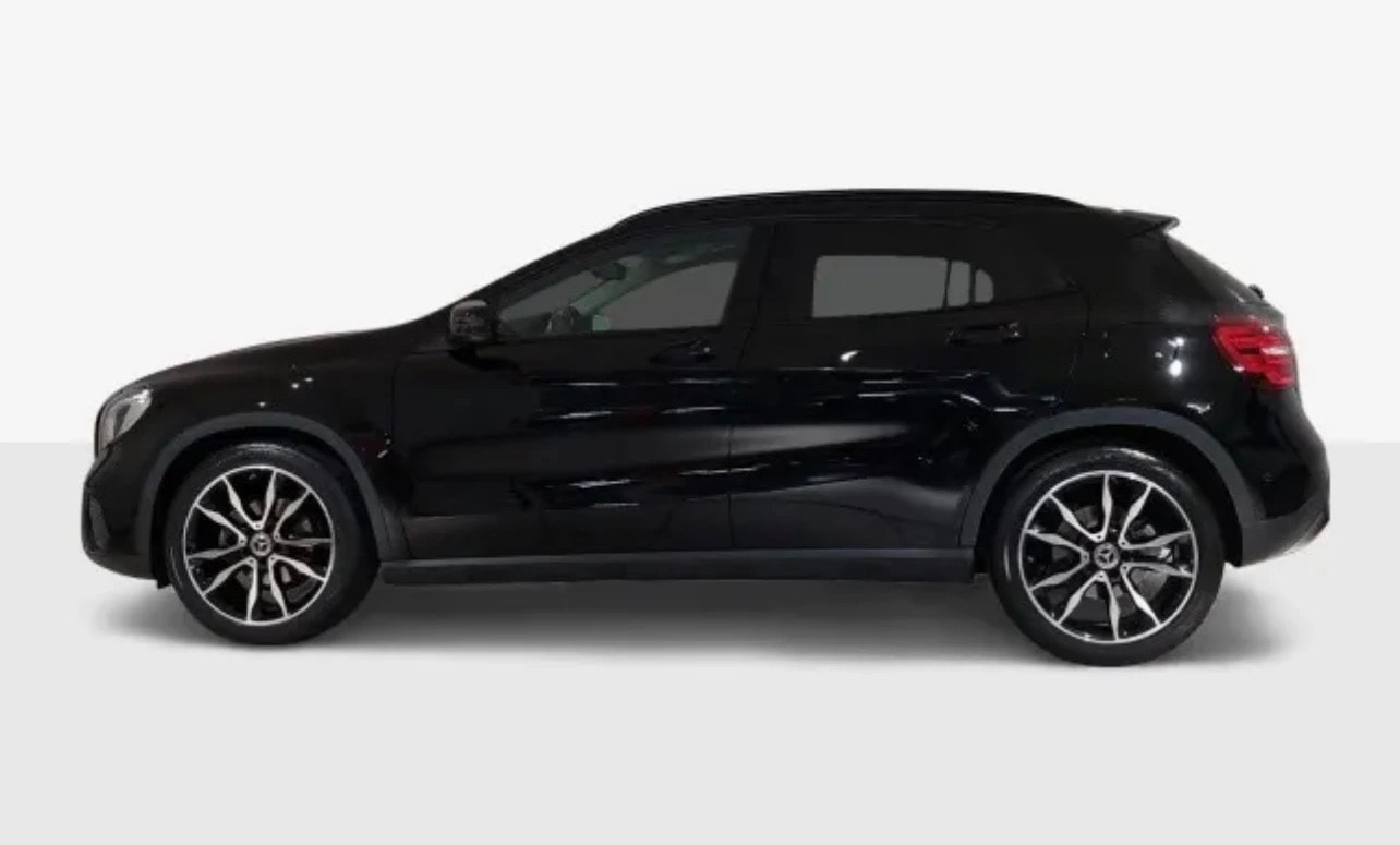 MERCEDES-BENZ GLA 200 Night Star 7G-DCT-image-9