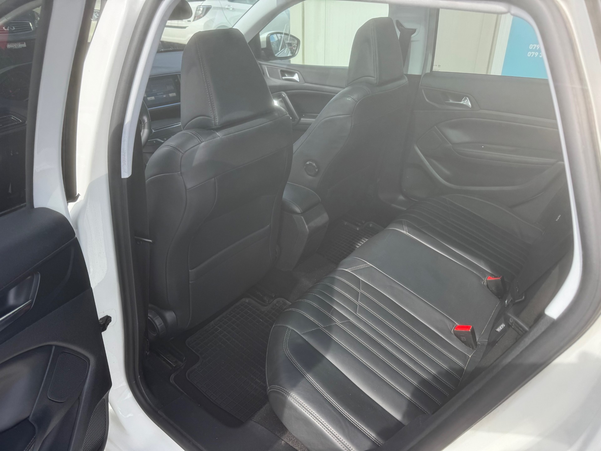 PEUGEOT 308 SW 1.2 THP Féline-image-9