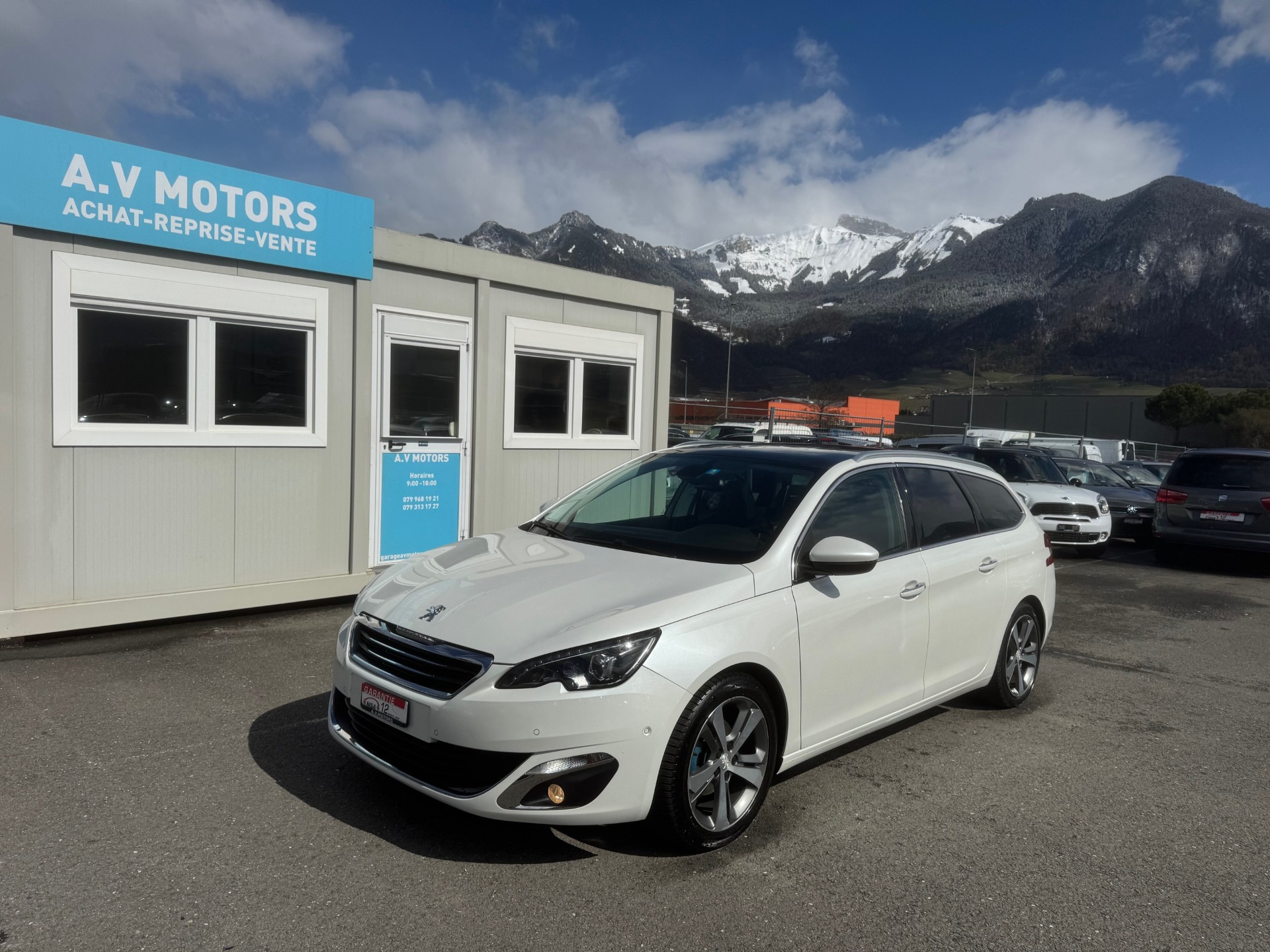 PEUGEOT 308 SW 1.2 THP Féline