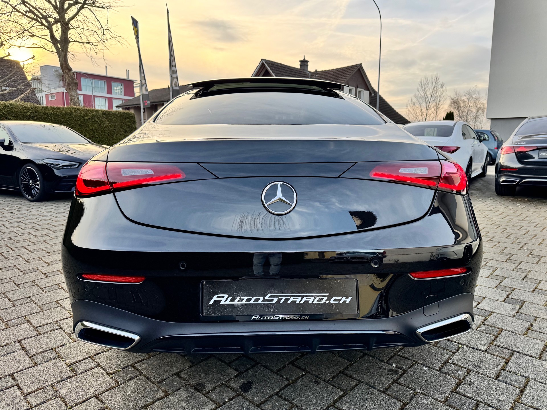 MERCEDES-BENZ CLE 200 Coupé AMG Line 9G-Tronic-image-4