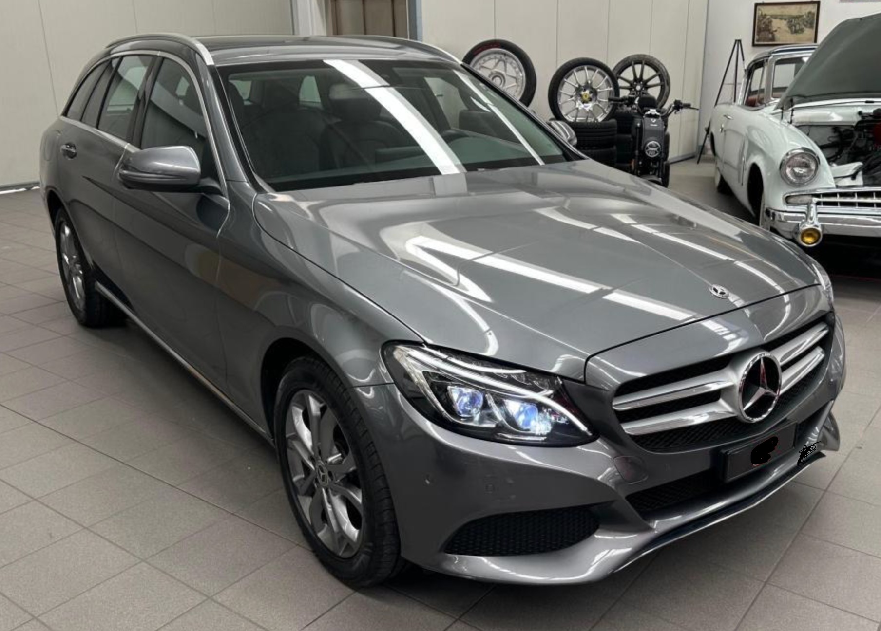 MERCEDES-BENZ C 220 d Swiss Star Exclusive 4Matic 9G-Tronic-image-1