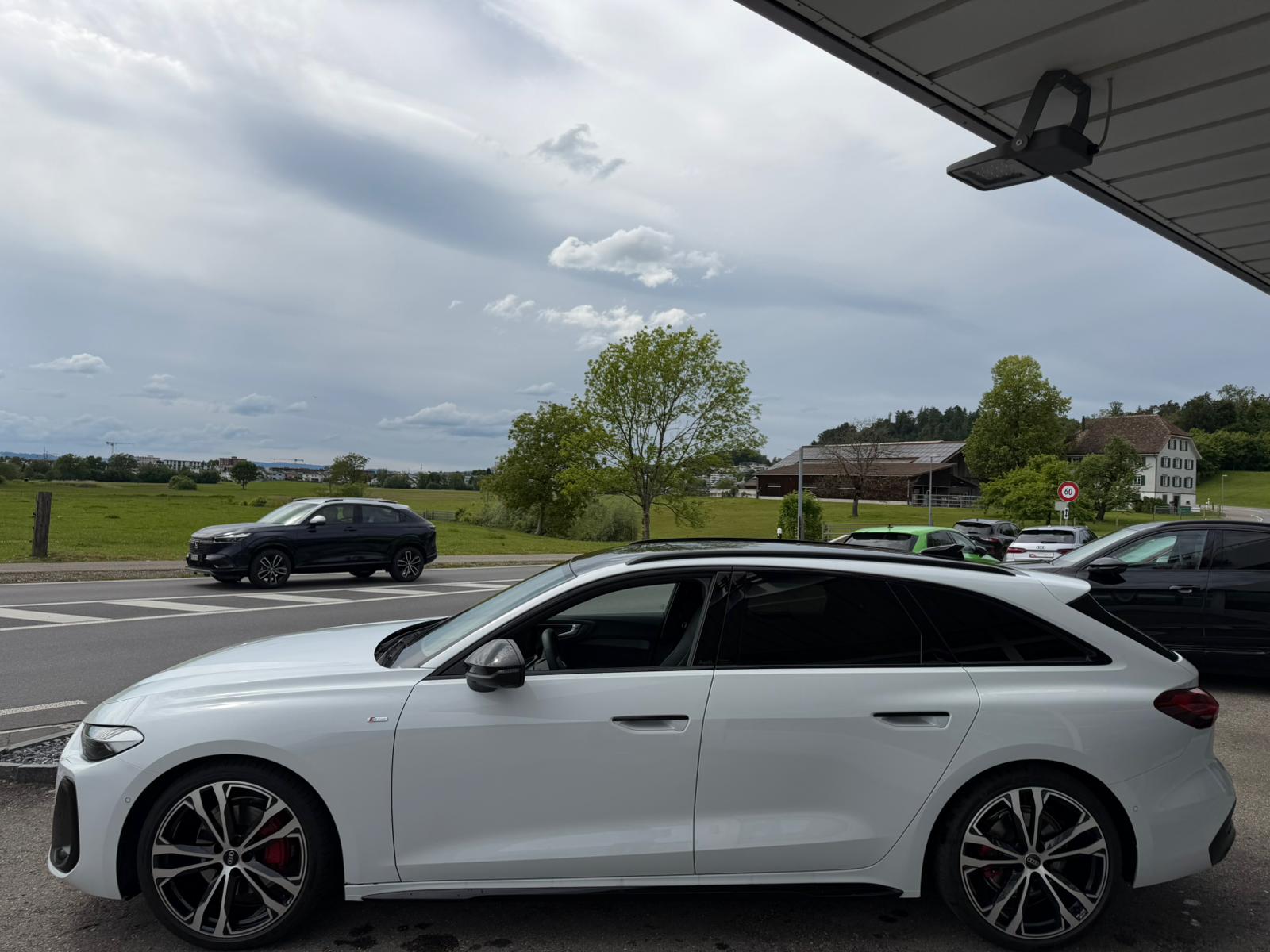 AUDI A5 Avant TFSI quattro 150 kW S tronic-image-5