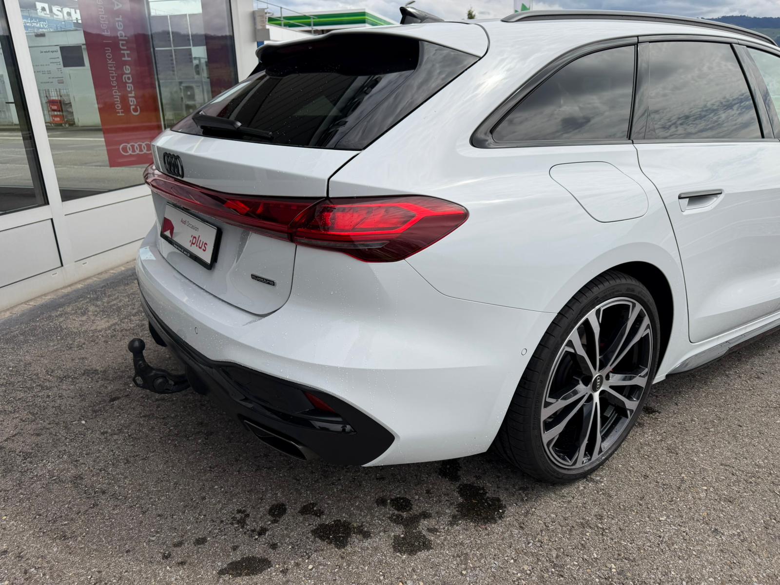 AUDI A5 Avant TFSI quattro 150 kW S tronic-image-4