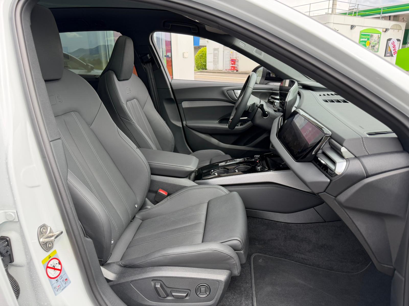 AUDI A5 Avant TFSI quattro 150 kW S tronic-image-12