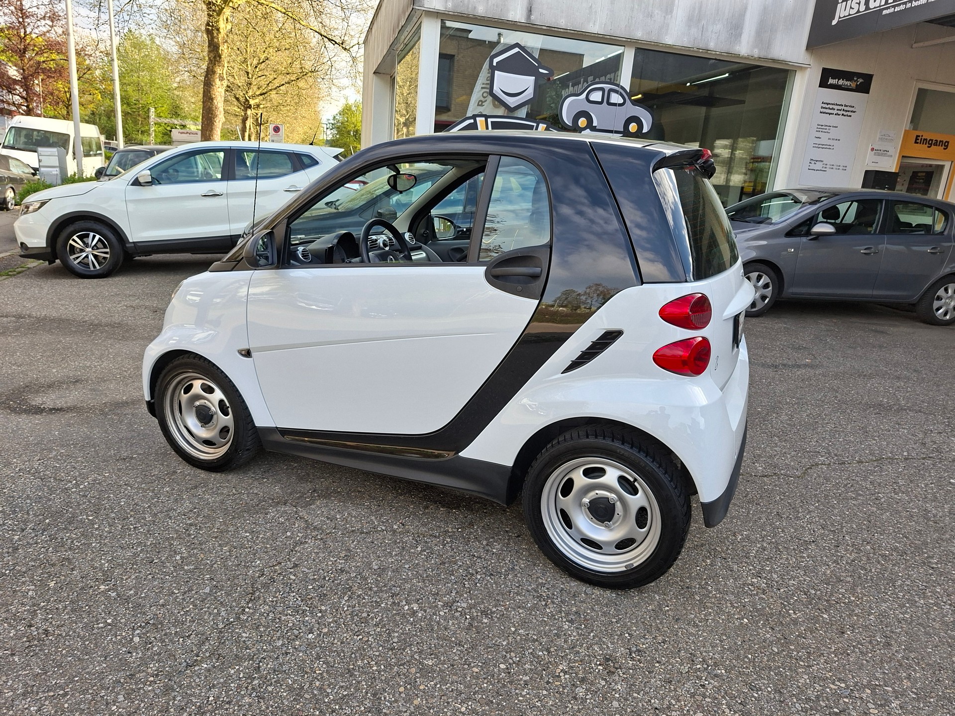 SMART fortwo pure mhd softouch-showroom-element-2