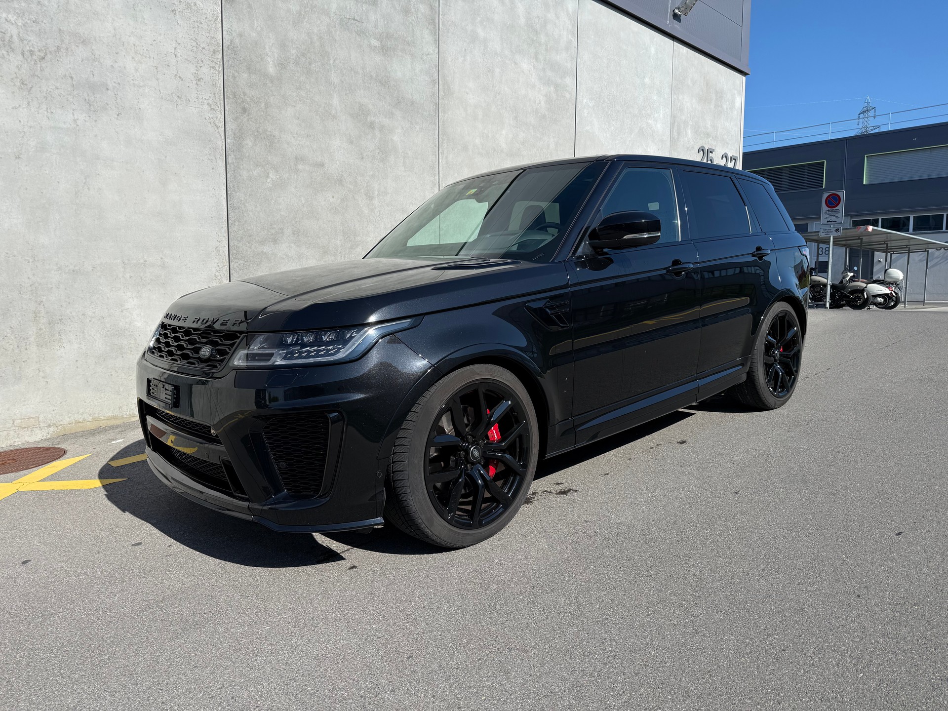 LAND ROVER Range Rover Sport 5.0 V8 S/C SVR Automatic(M)-image-0