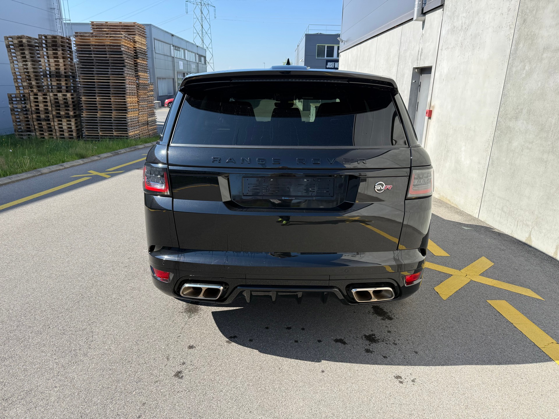 LAND ROVER Range Rover Sport 5.0 V8 S/C SVR Automatic(M)-image-4