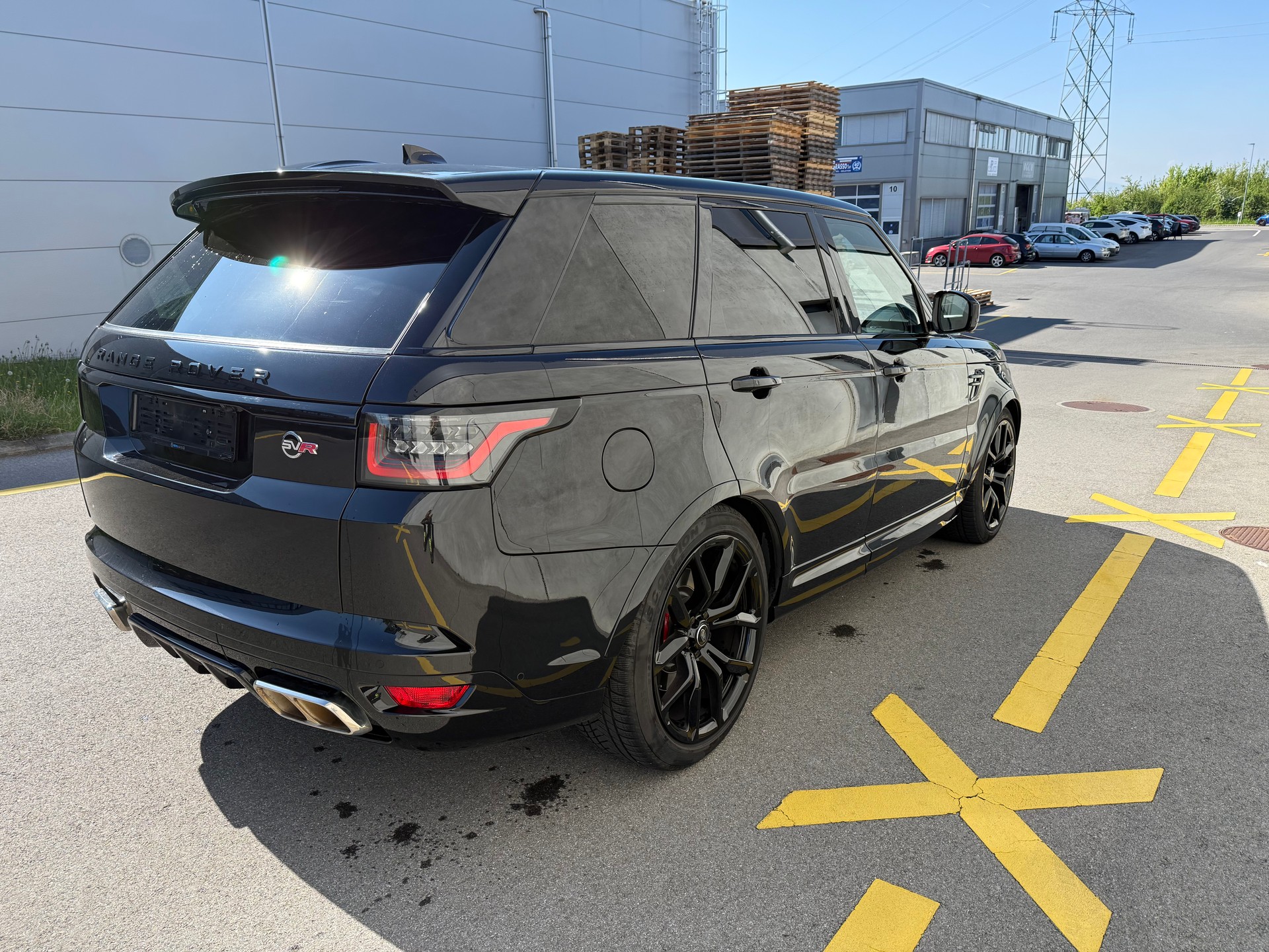 LAND ROVER Range Rover Sport 5.0 V8 S/C SVR Automatic(M)-image-3