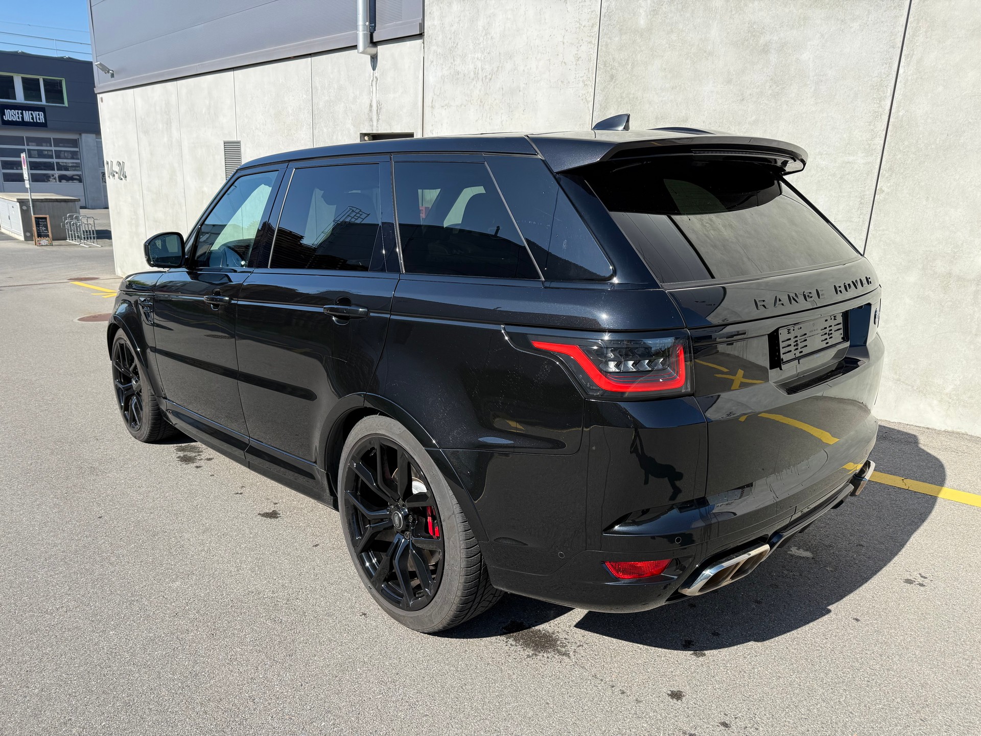 LAND ROVER Range Rover Sport 5.0 V8 S/C SVR Automatic(M)-image-5