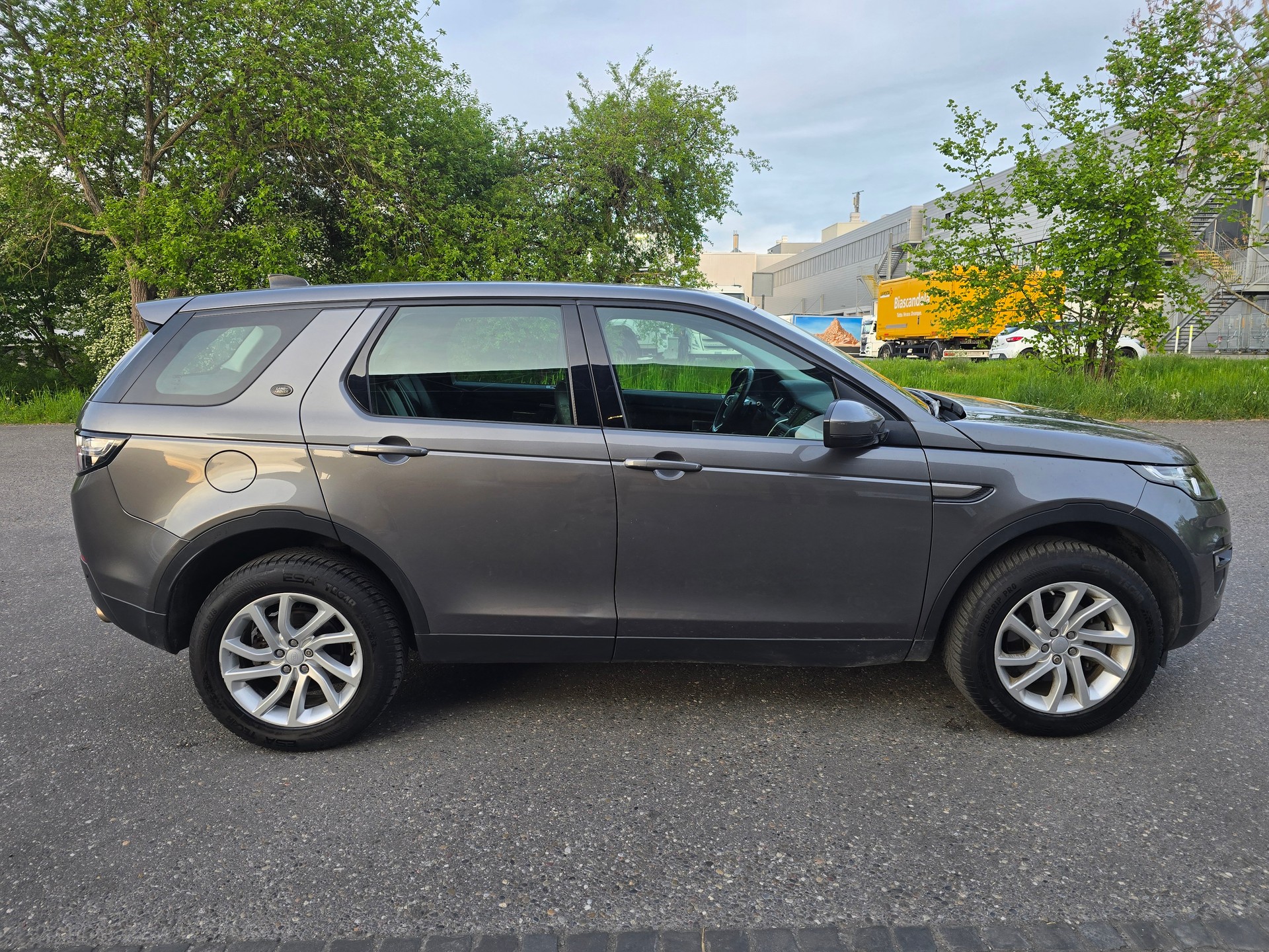 LAND ROVER Discovery Sport 2.0 TD4 HSE Luxury AT9-image-8