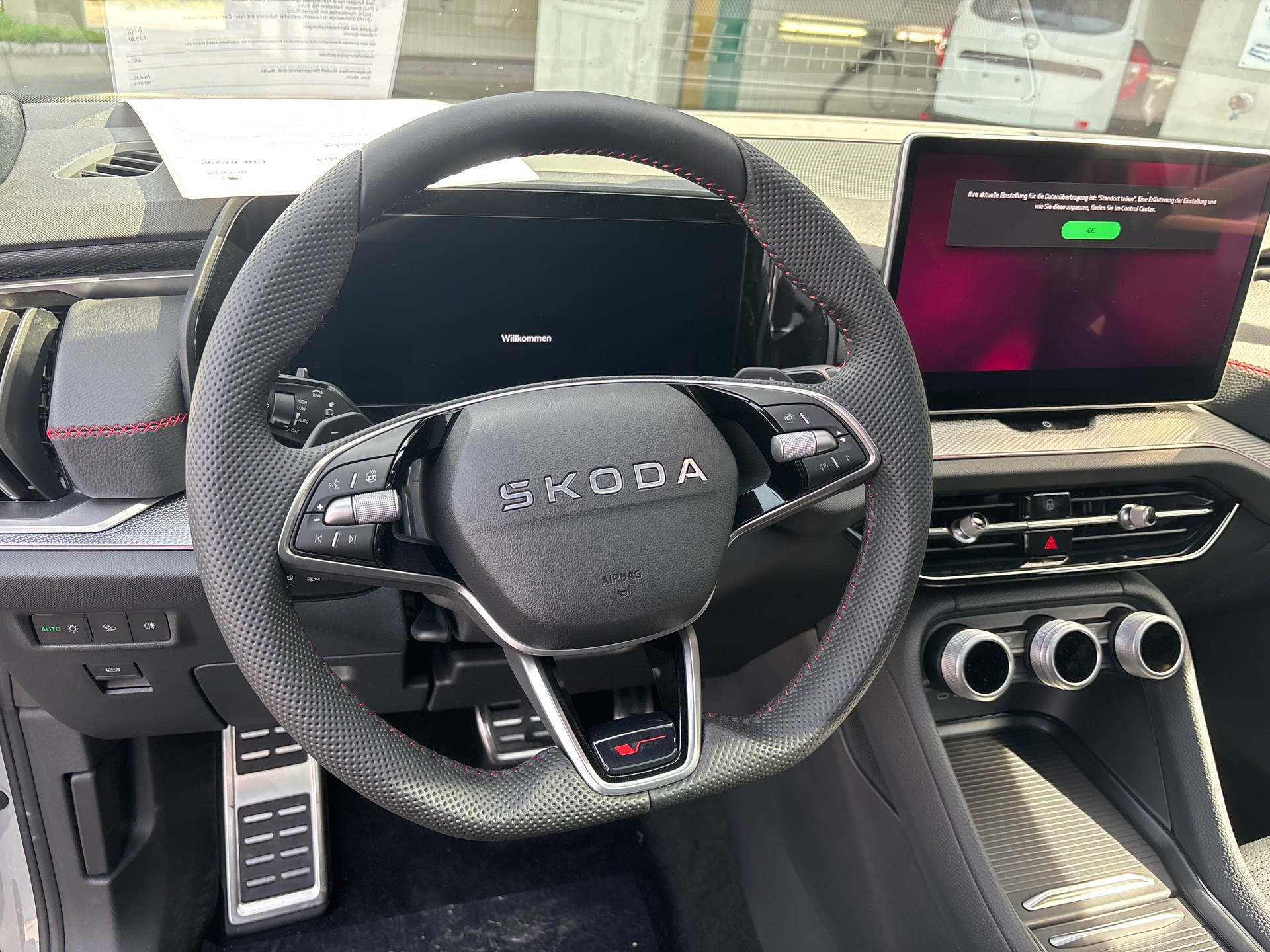 SKODA Kodiaq 2.0 TSI RS 4x4-image-11