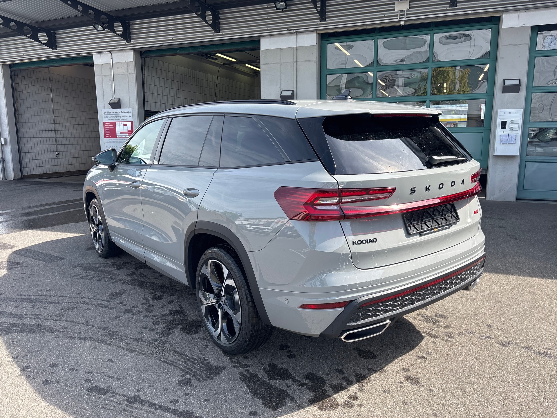 SKODA Kodiaq 2.0 TSI RS 4x4-image-7