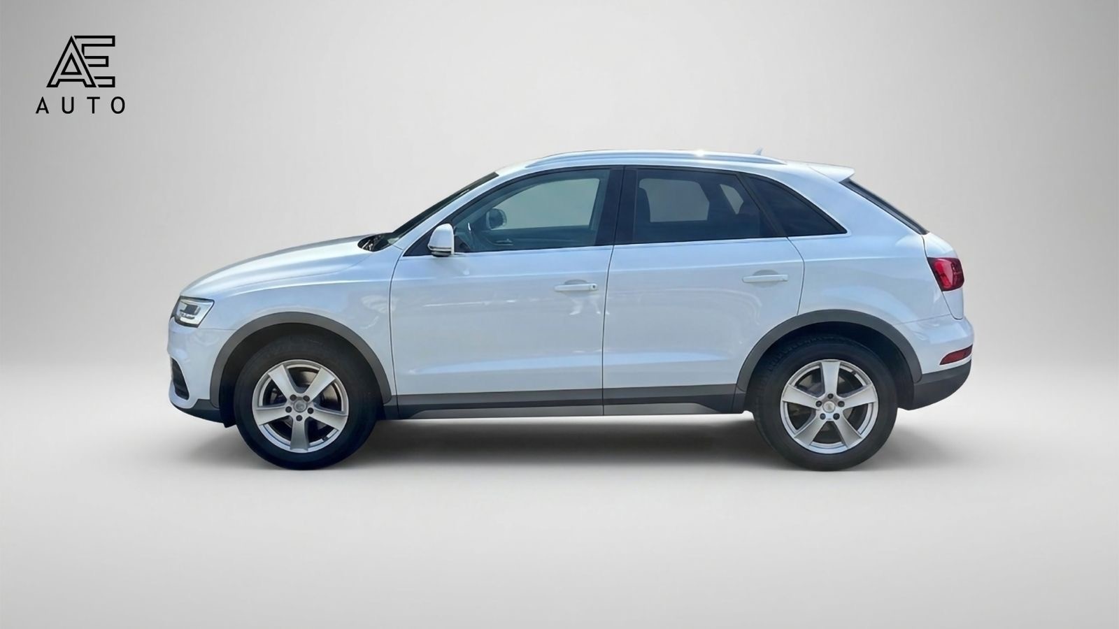 AUDI Q3 2.0 TDI quattro S-tronic-image-3
