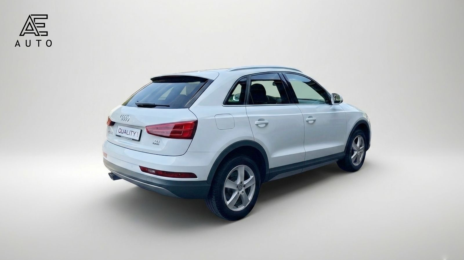 AUDI Q3 2.0 TDI quattro S-tronic-image-6