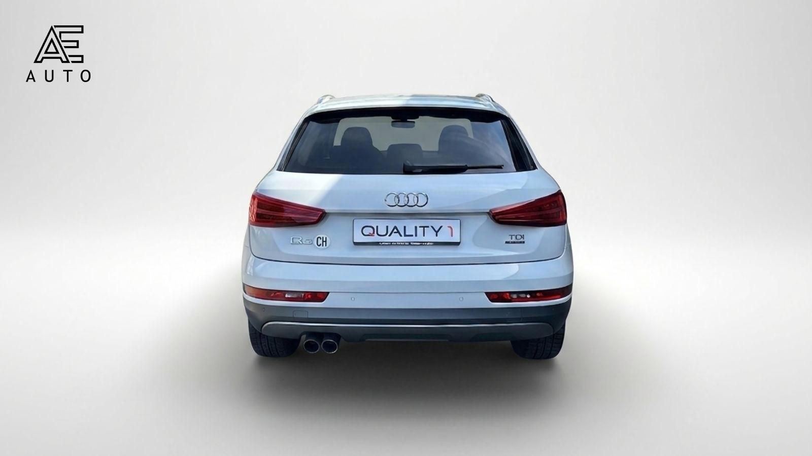 AUDI Q3 2.0 TDI quattro S-tronic-image-5