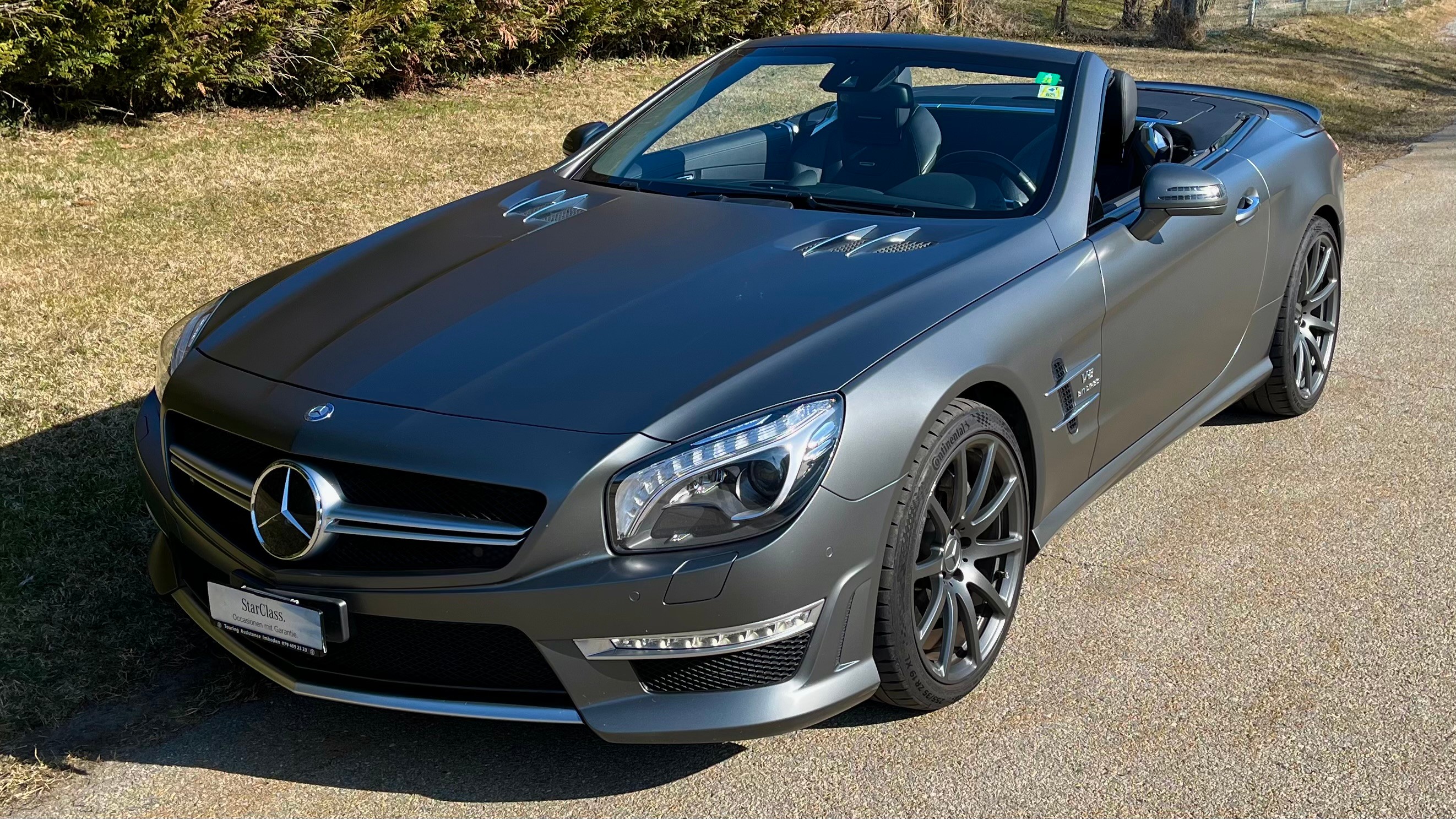Car photo