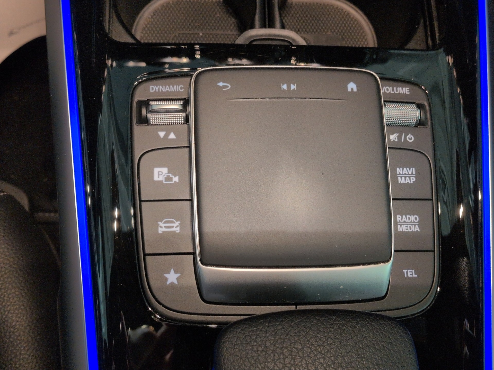 MERCEDES-BENZ GLB 200 Progressive 7G-Tronic-image-20