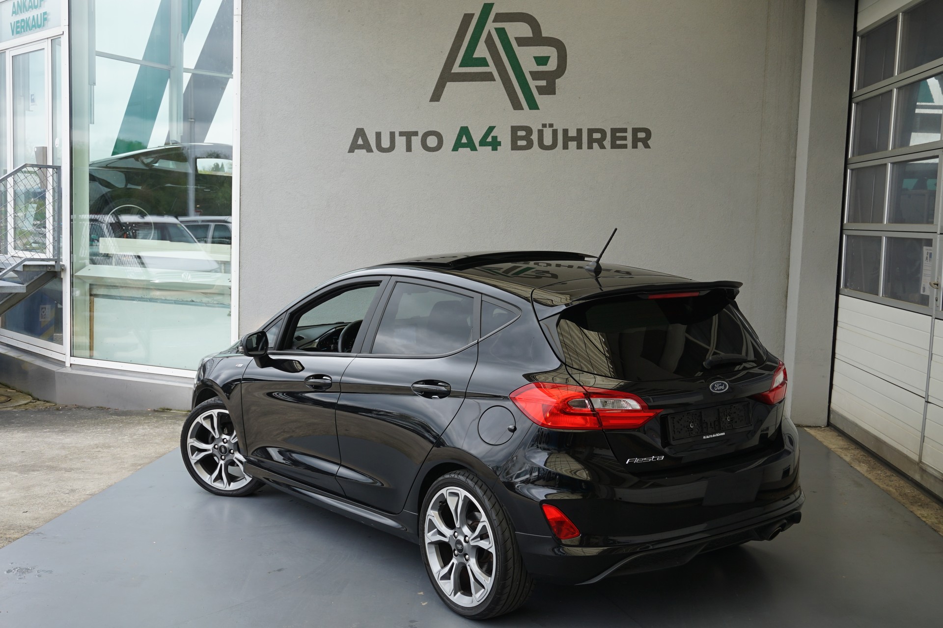 FORD Fiesta 1.0 SCTi ST Line 100PS mit erst 47`000km!!-image-5