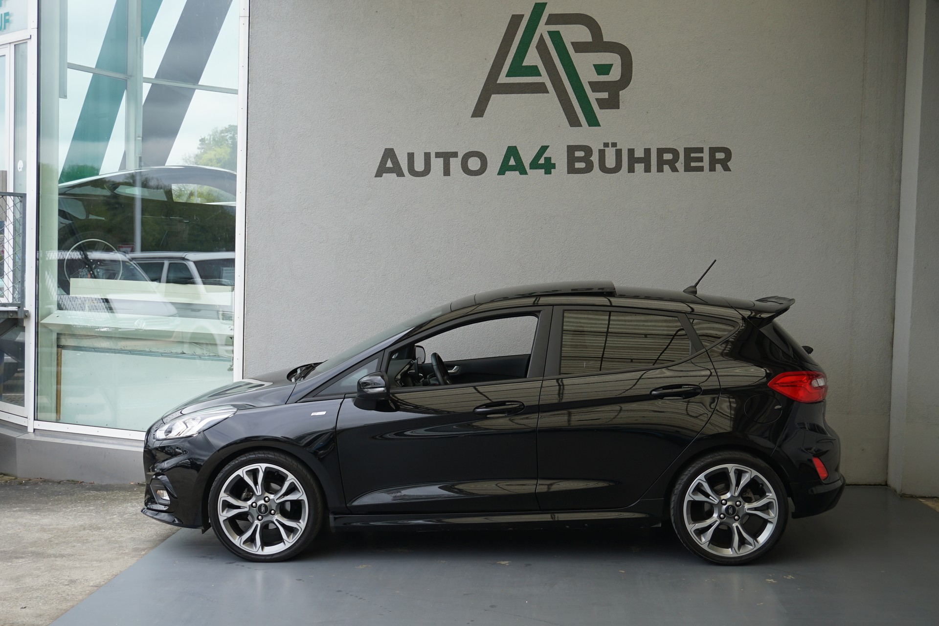 FORD Fiesta 1.0 SCTi ST Line 100PS mit erst 47`000km!!