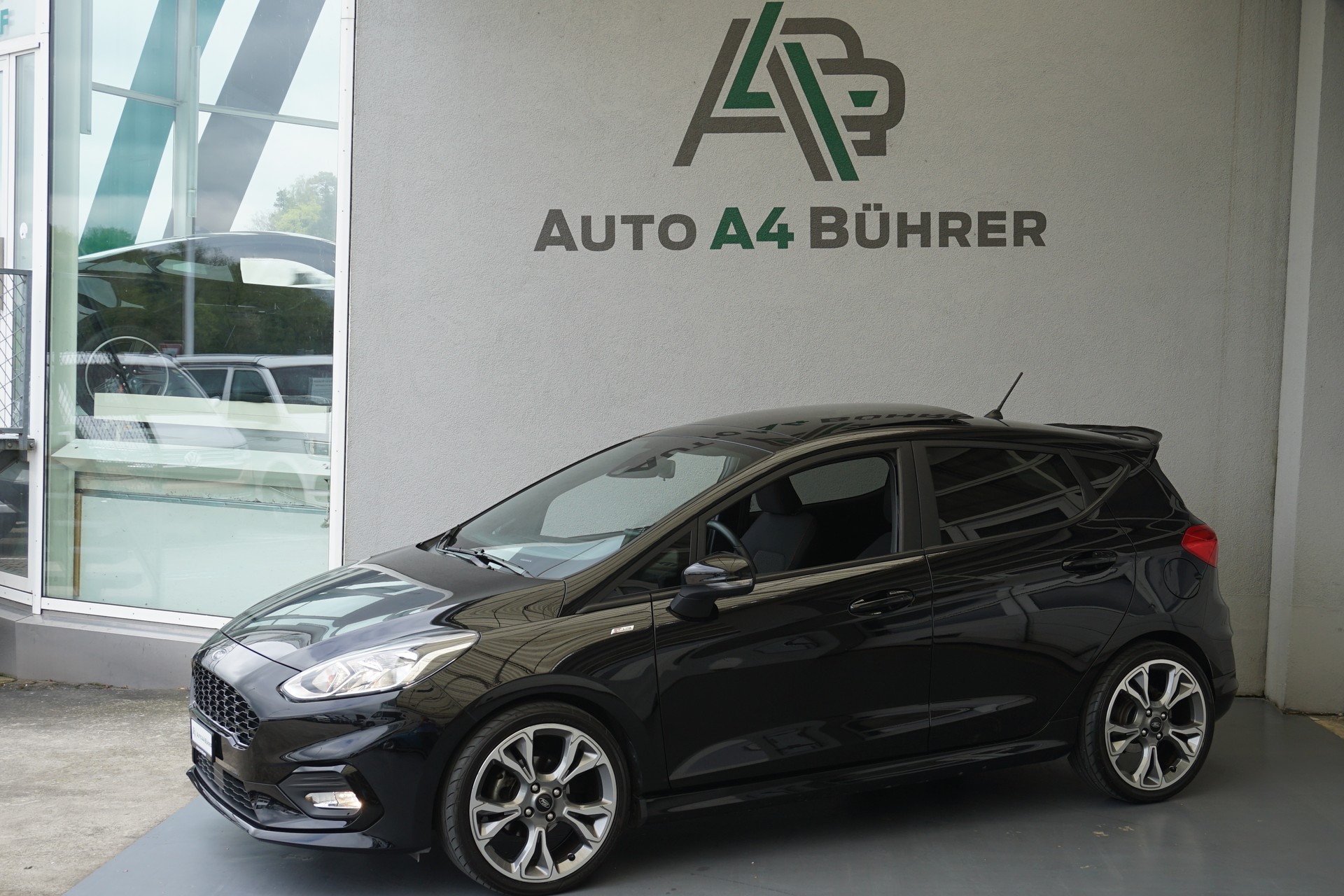 FORD Fiesta 1.0 SCTi ST Line 100PS mit erst 47`000km!!-image-3