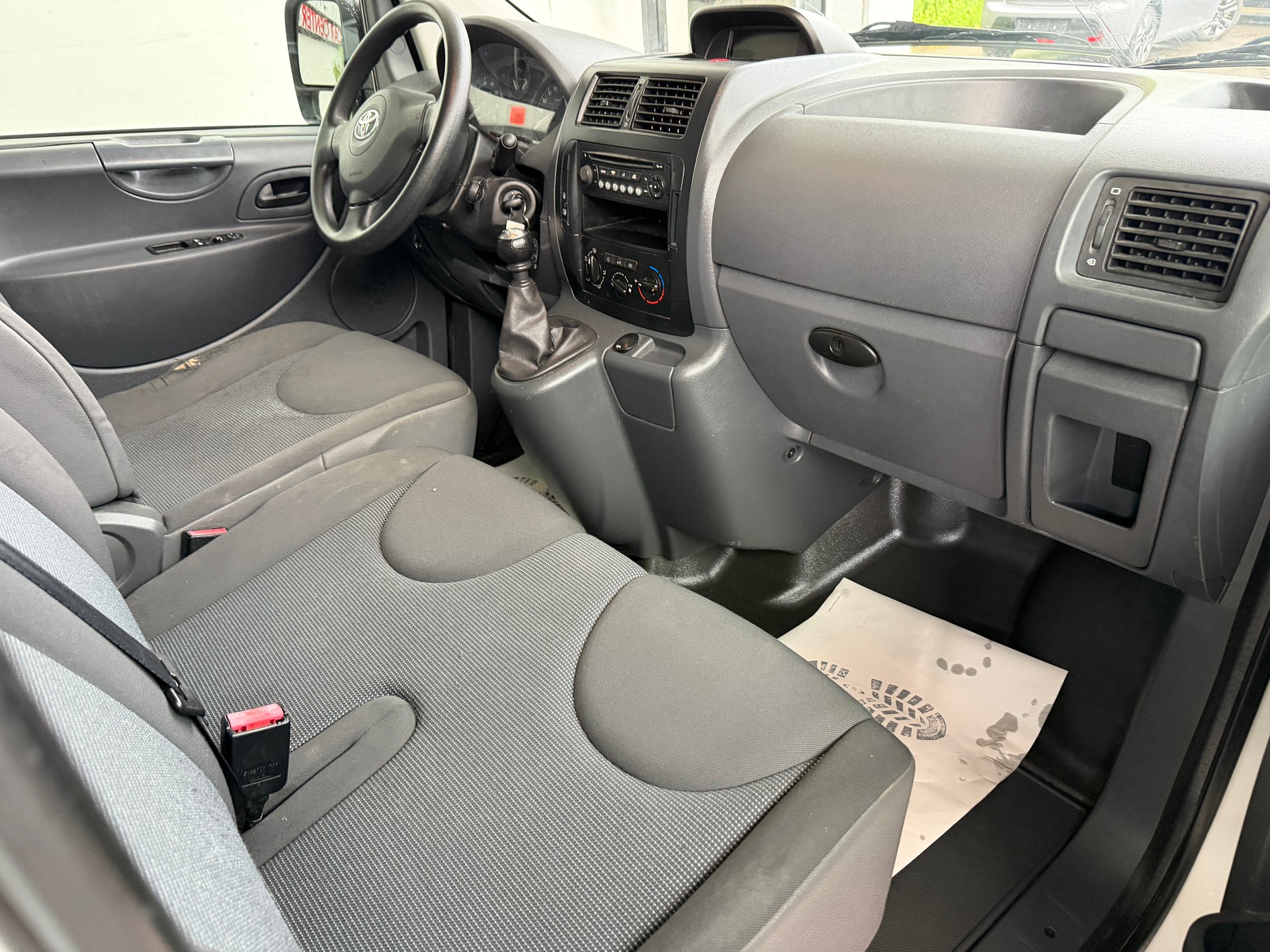 TOYOTA Proace 2.0D Panel Van Terra L2H2-image-5