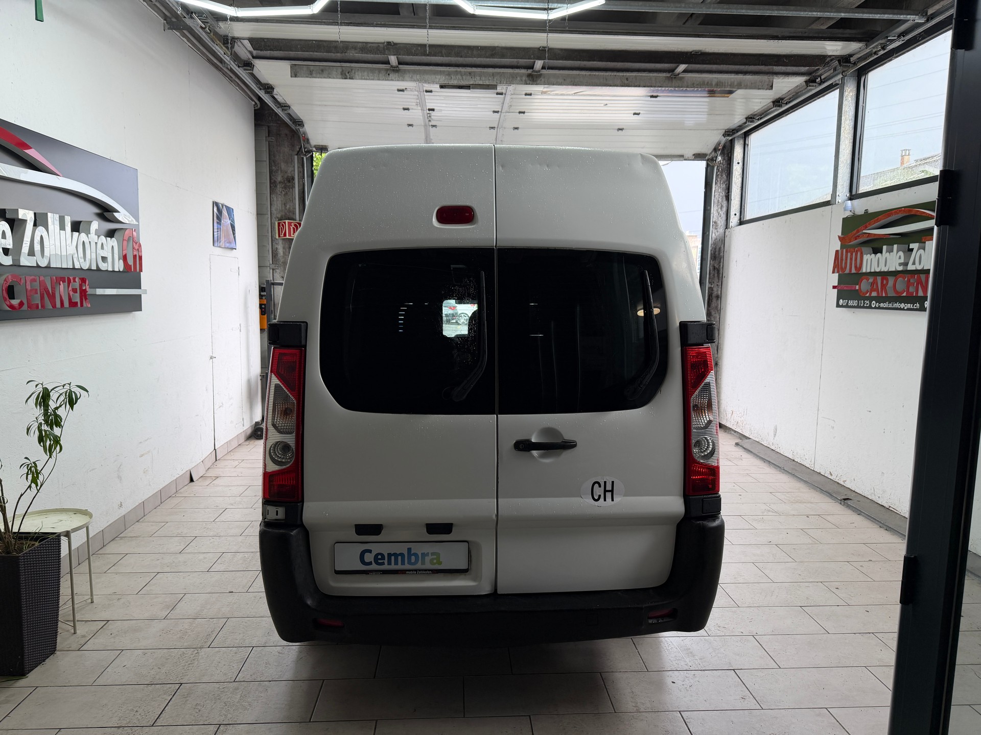 TOYOTA Proace 2.0D Panel Van Terra L2H2-image-8