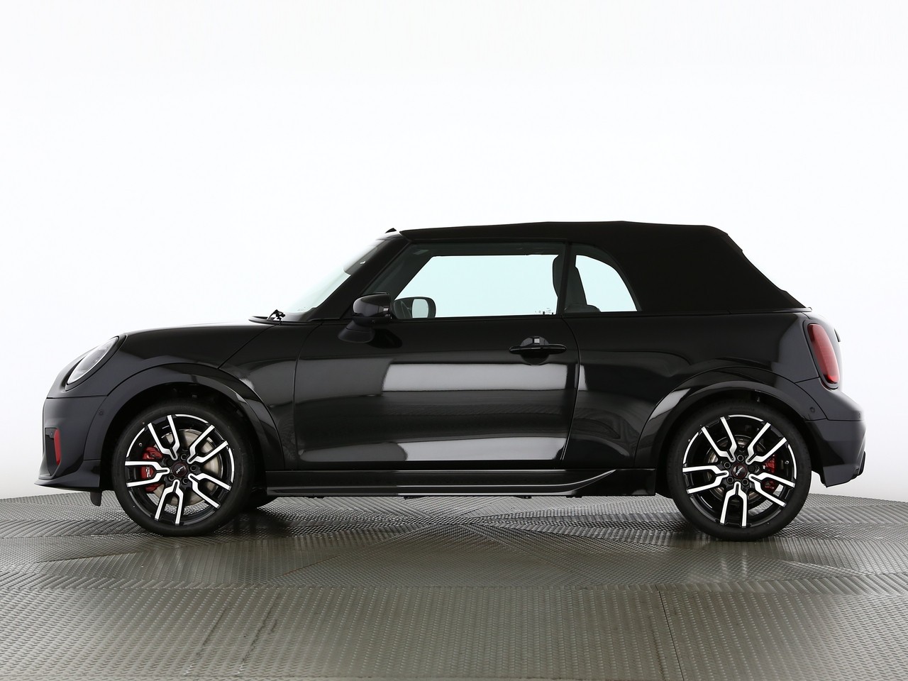 MINI Cooper John Cooper Works Cabriolet DKG-showroom-element-2