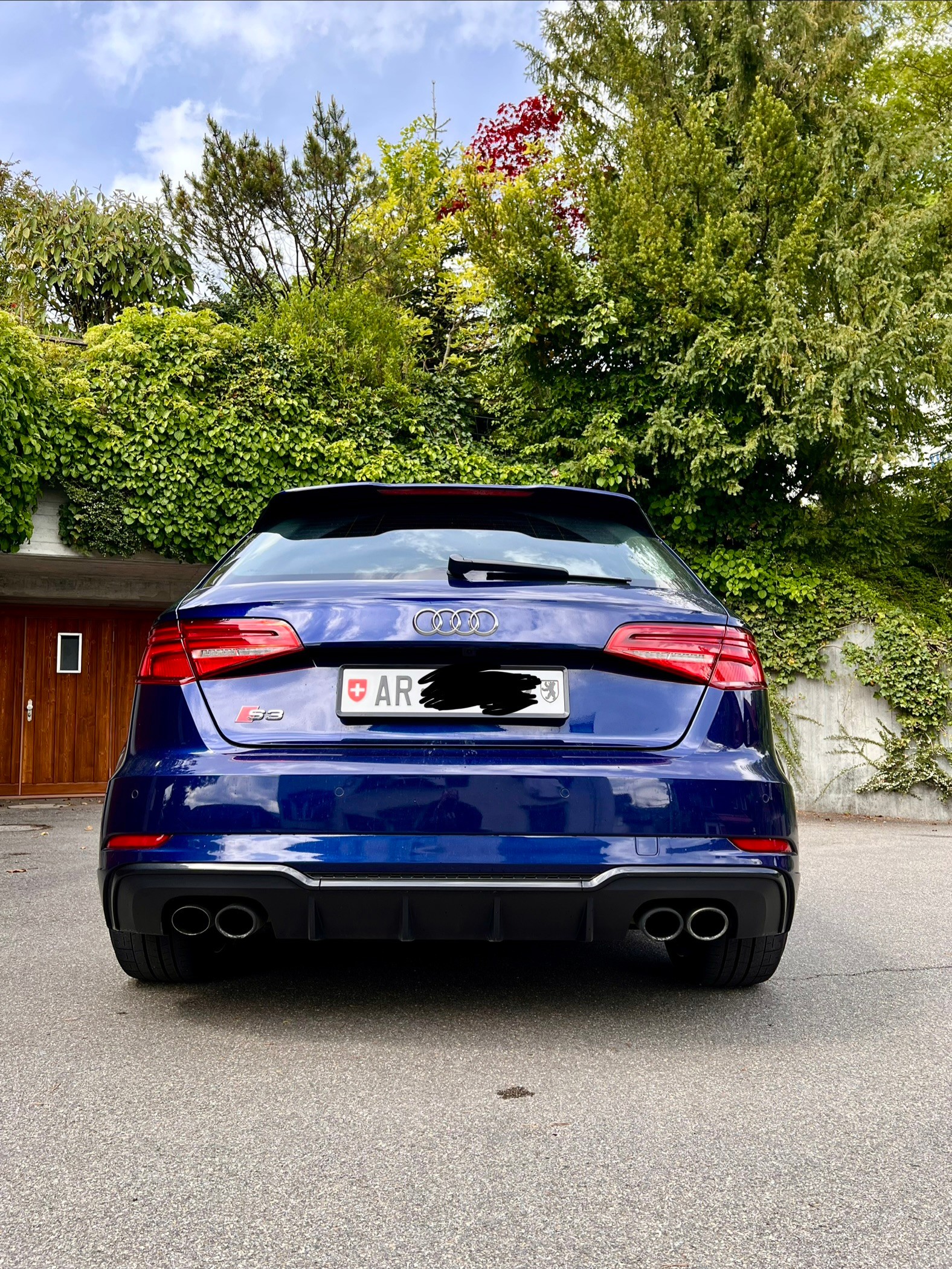 AUDI 2.0 T FSI quattro S-Tronic-image-6