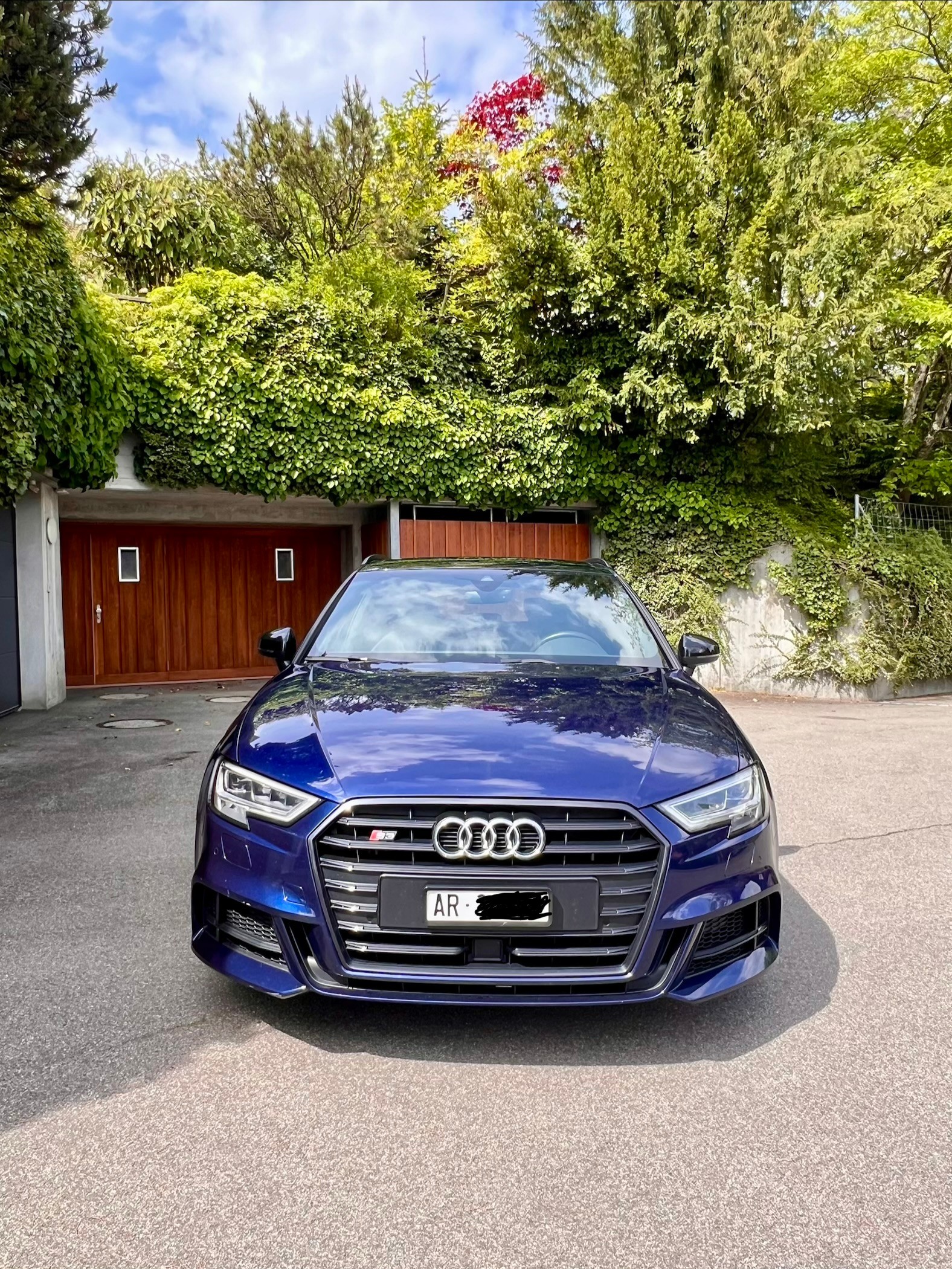 AUDI 2.0 T FSI quattro S-Tronic-image-2