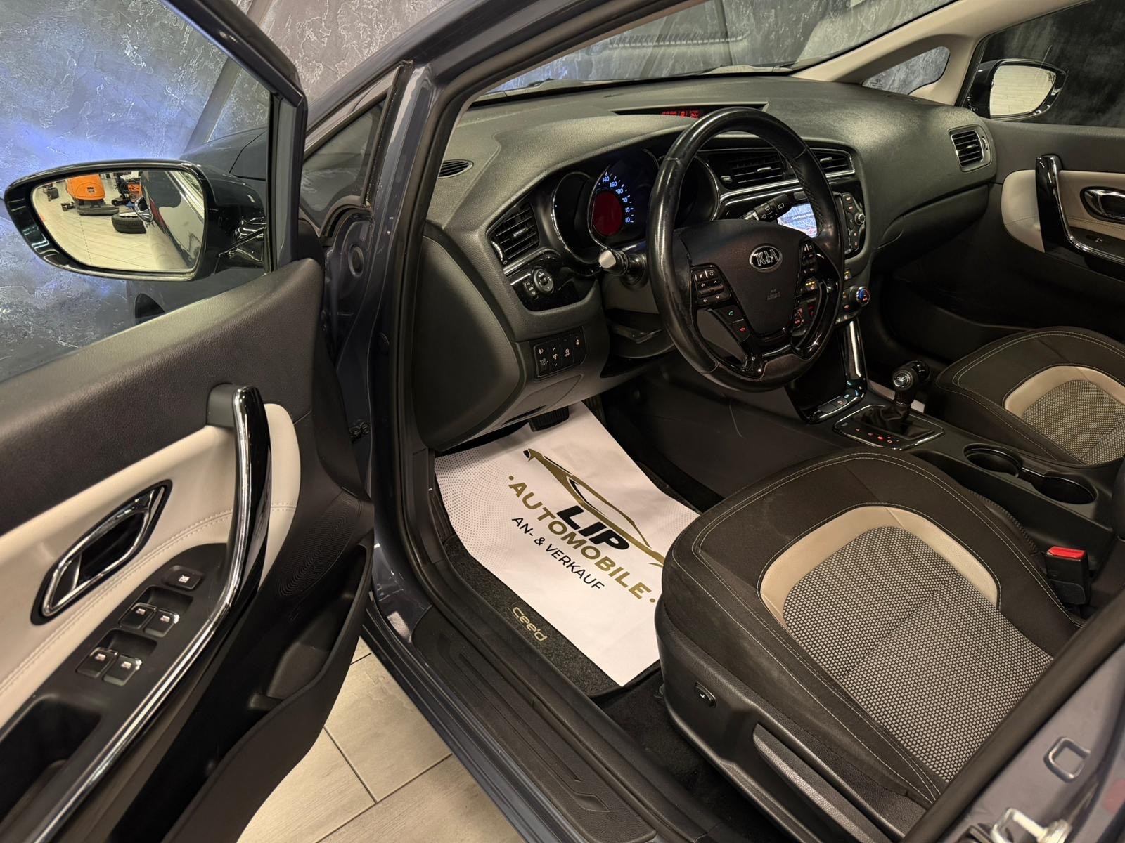 KIA Cee'd Sportswagon 1.6 CRDi Swiss Champion DCT-image-10